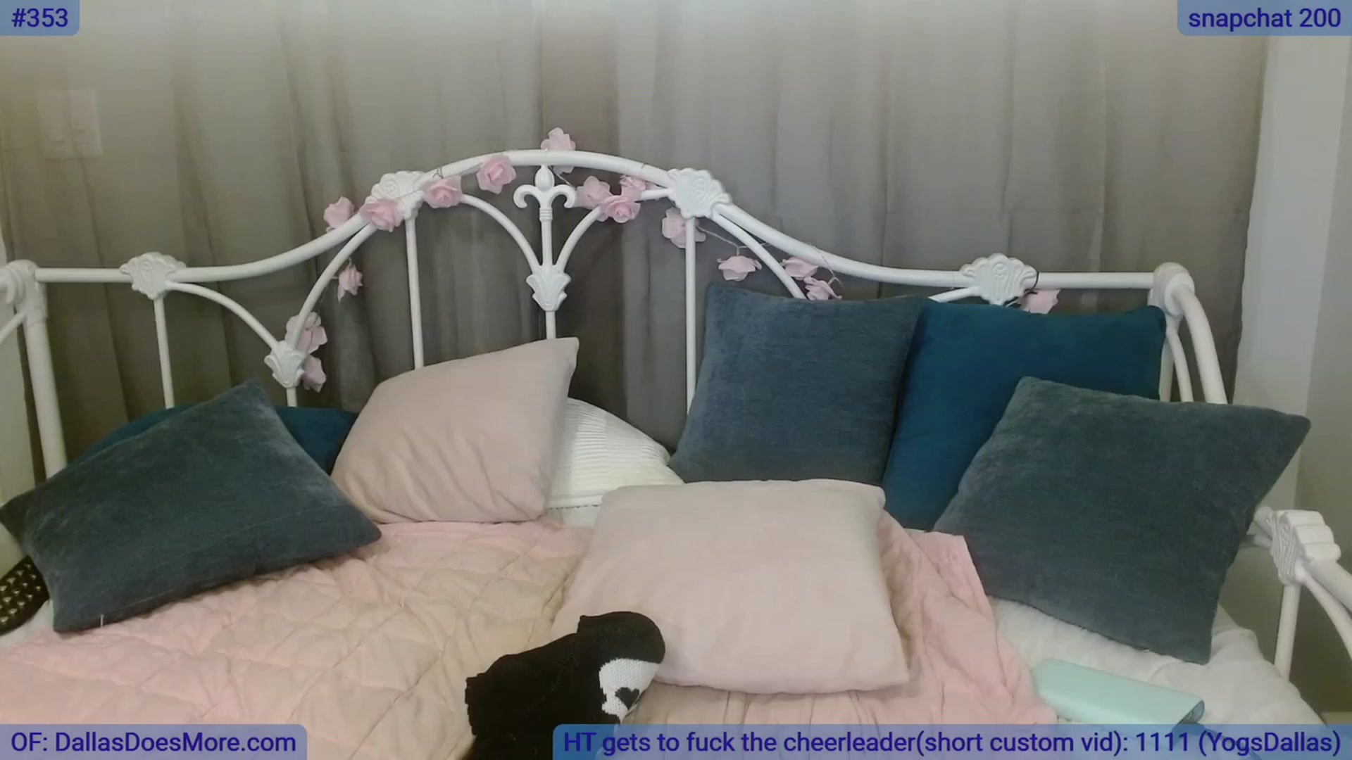 Gallery image thumbnail from DallasOhMy's myfreecams stream on, 10/30/2023, 01:49 image 18 of 20