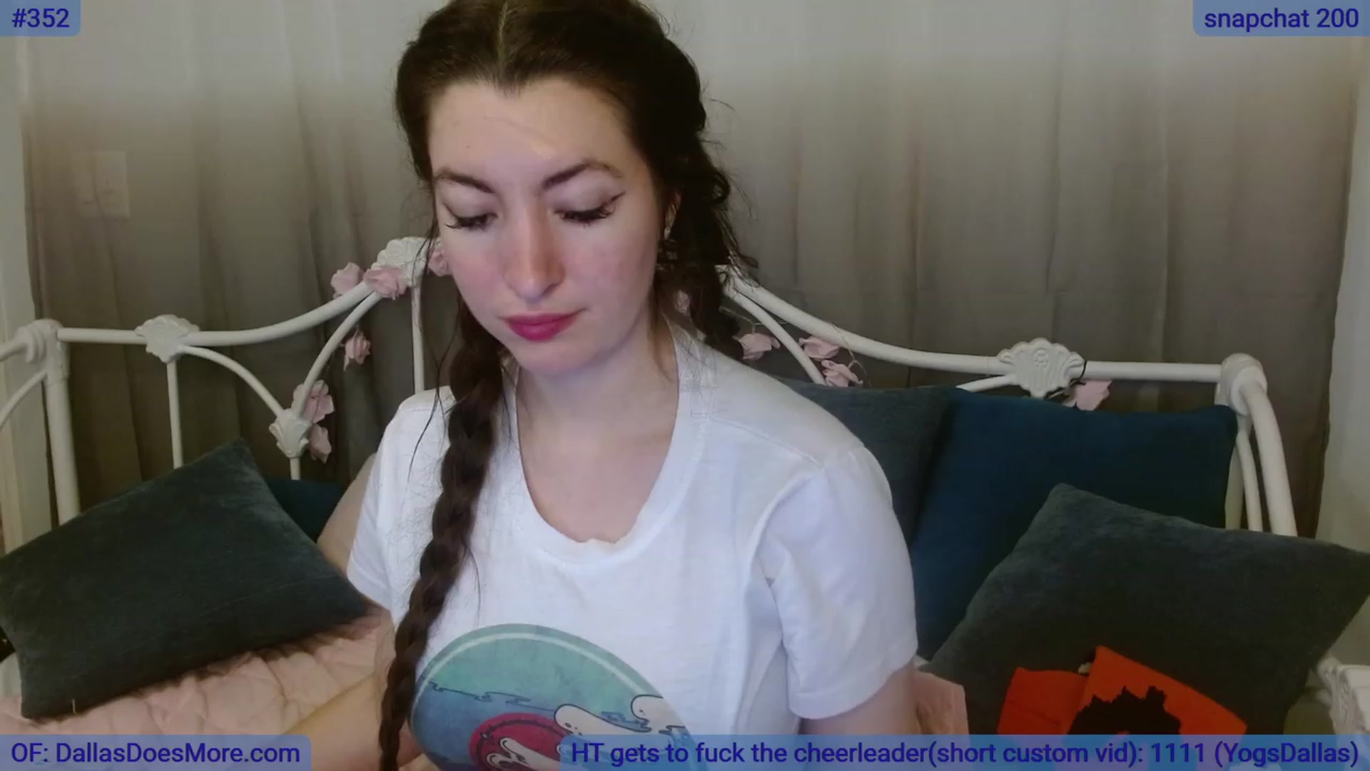 Gallery image thumbnail from DallasOhMy's myfreecams stream on, 10/30/2023, 01:49 image 7 of 20
