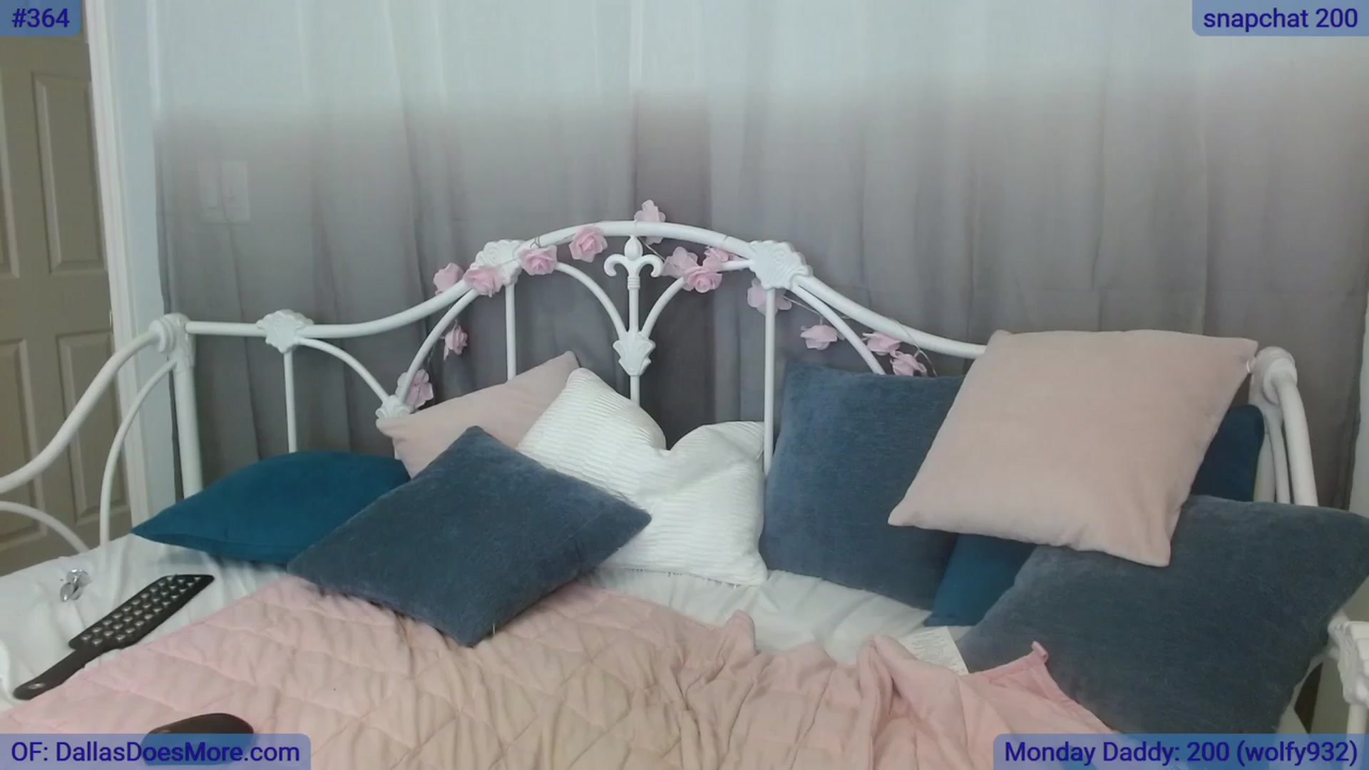 Gallery image thumbnail from DallasOhMy's myfreecams stream on, 10/30/2023, 20:38 image 13 of 20