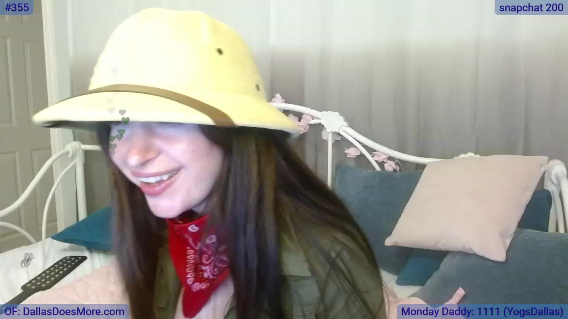 Gallery image thumbnail from DallasOhMy's myfreecams stream on, 10/31/2023, 01:22 image 8 of 20