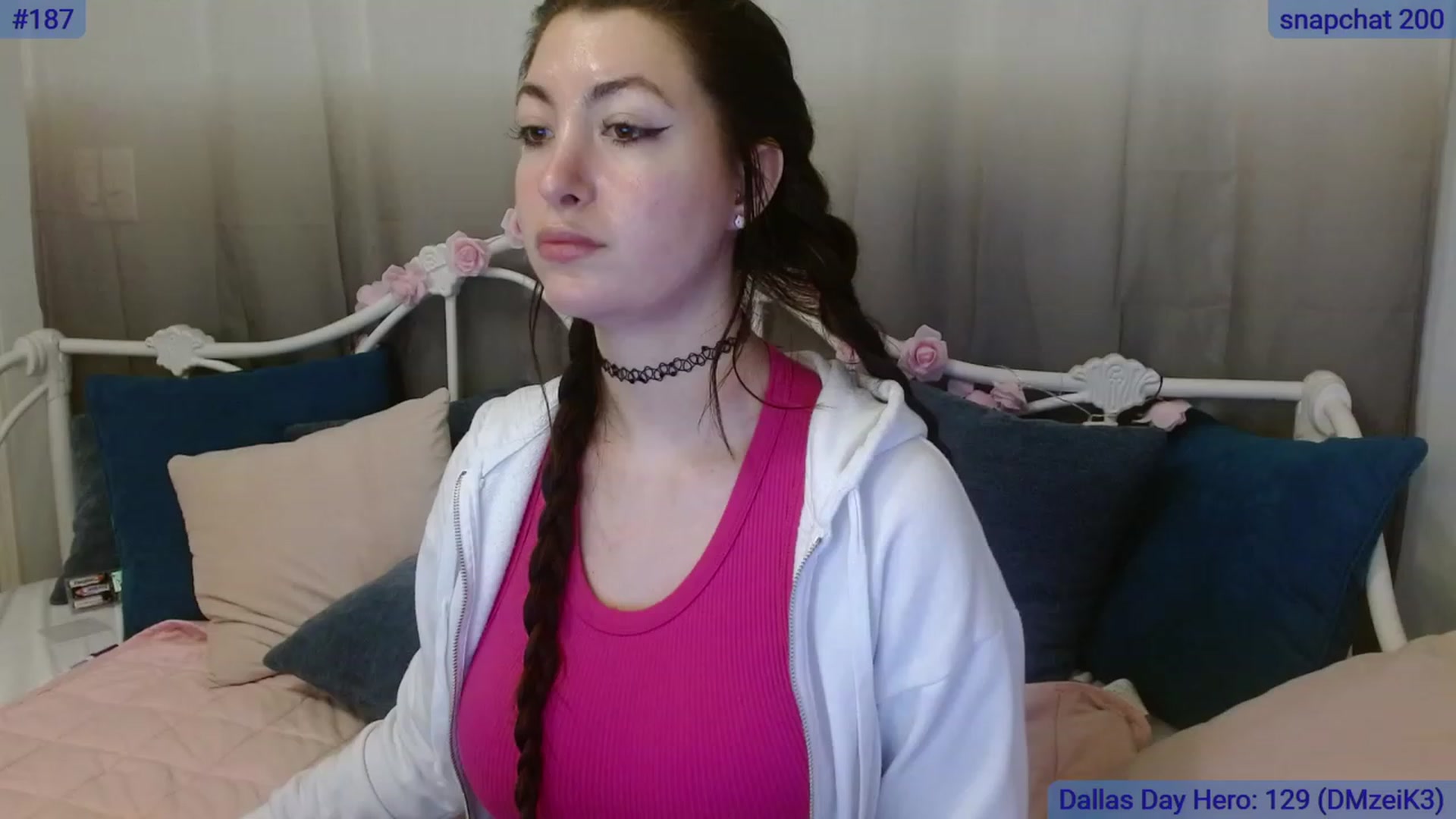 Gallery image thumbnail from DallasOhMy's myfreecams stream on, 11/13/2023, 01:11 image 16 of 20