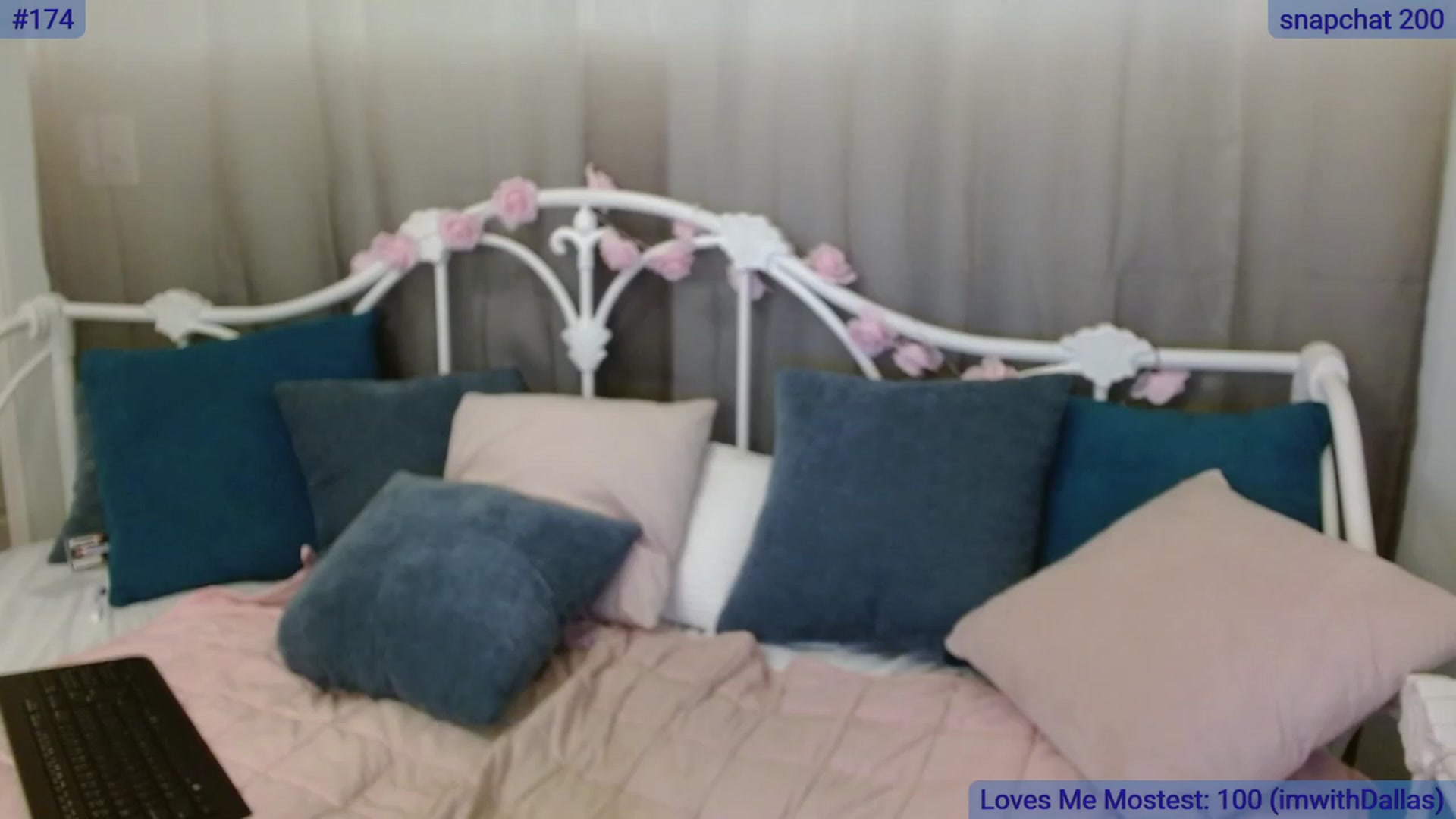 Gallery image thumbnail from DallasOhMy's myfreecams stream on, 11/18/2023, 02:07 image 1 of 20