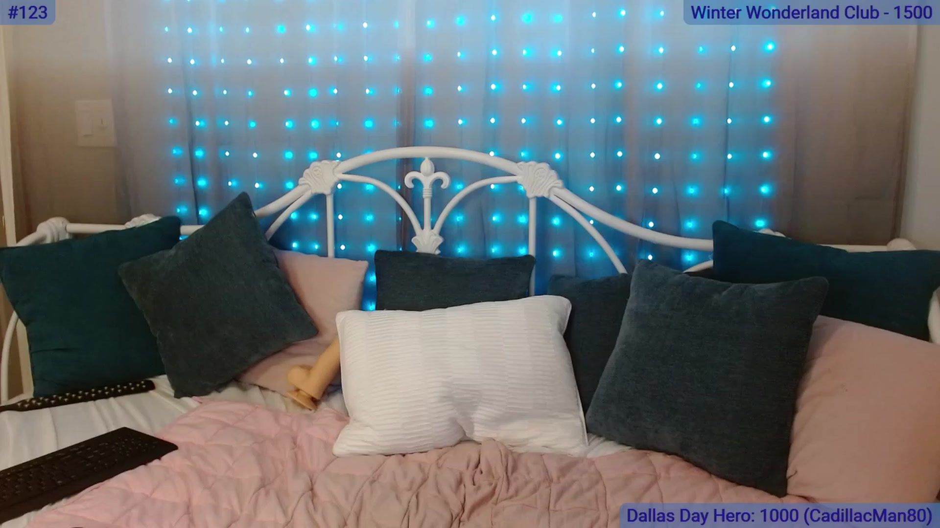 Gallery image thumbnail from DallasOhMy's myfreecams stream on, 12/04/2023, 01:10 image 8 of 20