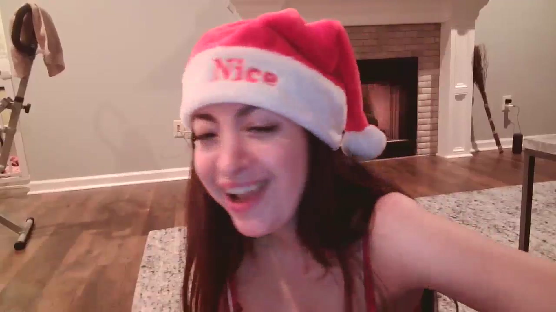 Gallery image thumbnail from DallasOhMy's myfreecams stream on, 12/26/2023, 04:43 image 4 of 20