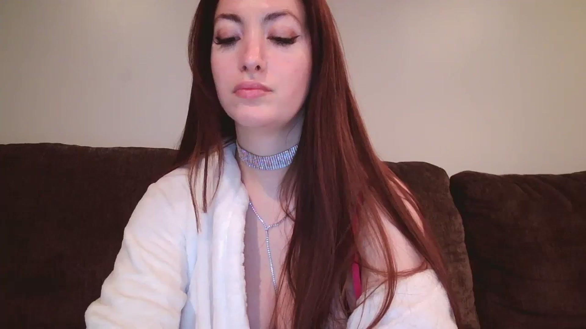 Gallery image thumbnail from DallasOhMy's myfreecams stream on, 12/31/2023, 07:39 image 13 of 20