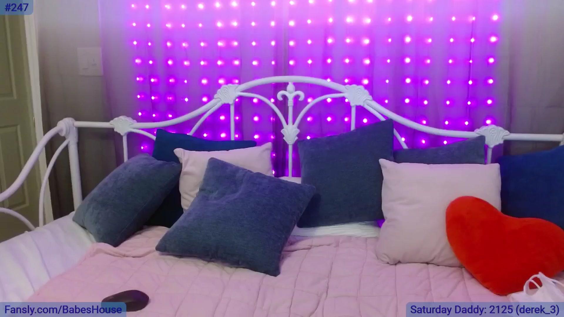 Gallery image thumbnail from DallasOhMy's myfreecams stream on, 02/18/2024, 06:04 image 15 of 20