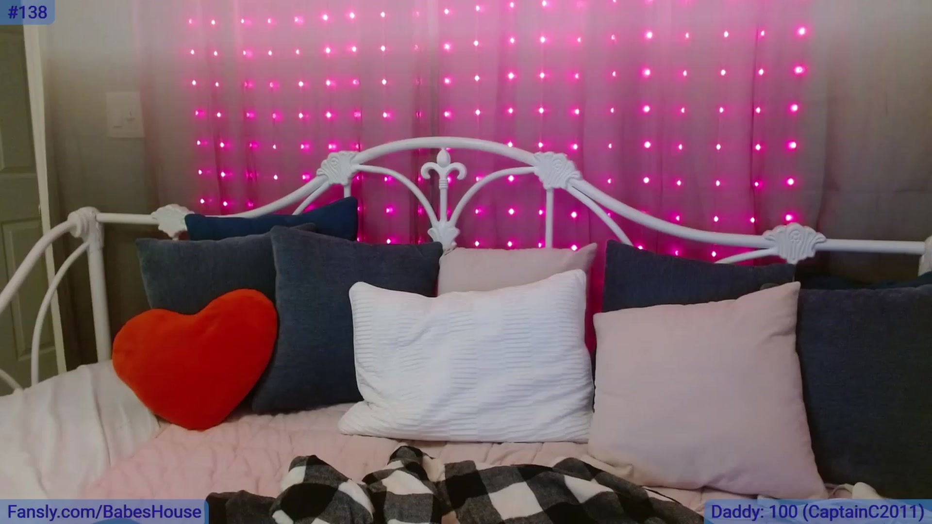 Gallery image thumbnail from DallasOhMy's myfreecams stream on, 02/23/2024, 03:07 image 8 of 20
