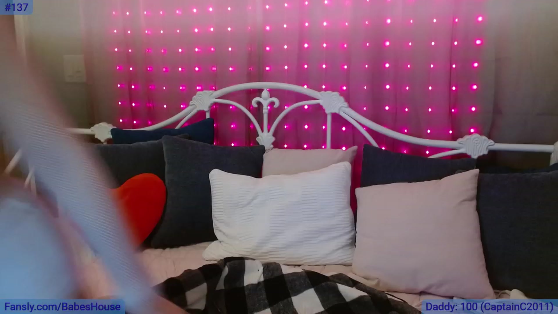 Gallery image thumbnail from DallasOhMy's myfreecams stream on, 02/23/2024, 03:07 image 7 of 20