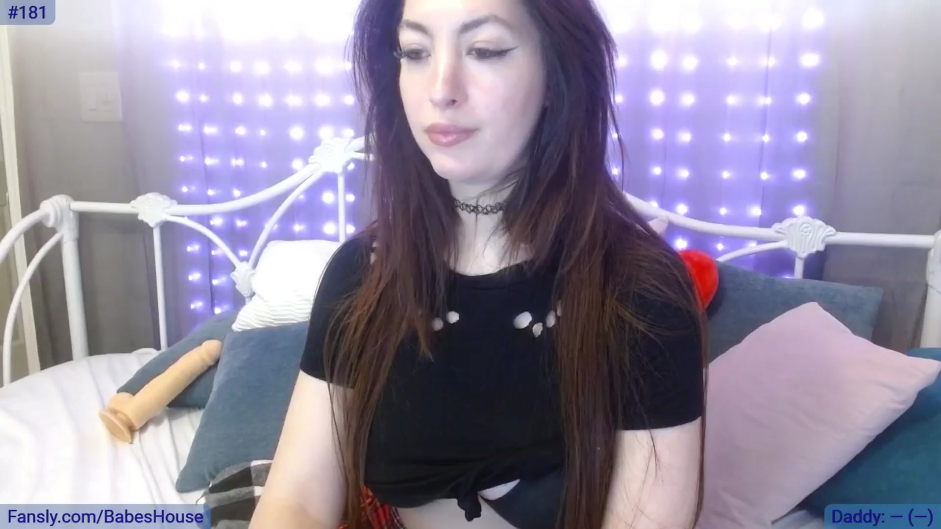 Gallery image thumbnail from DallasOhMy's myfreecams stream on, 03/22/2024, 16:32 image 14 of 20