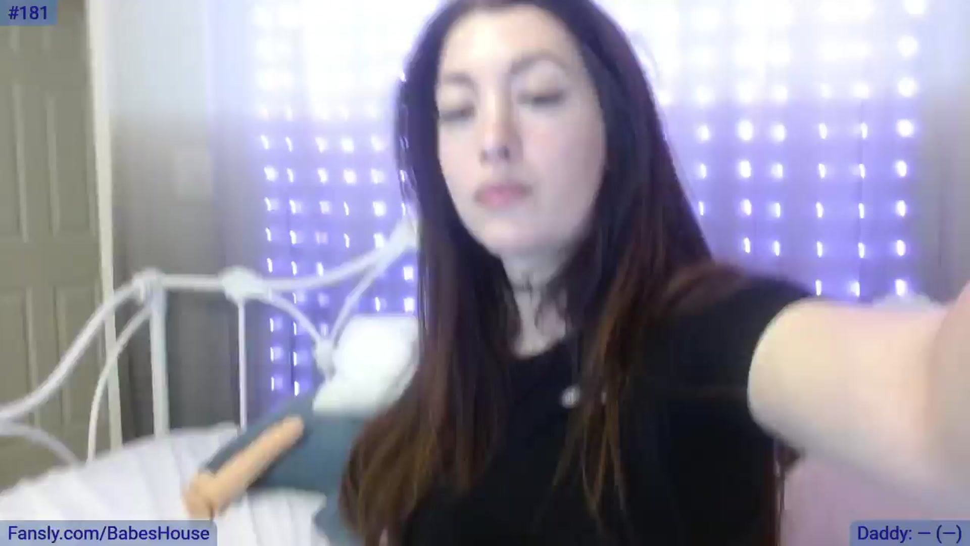 Gallery image thumbnail from DallasOhMy's myfreecams stream on, 03/22/2024, 17:10 image 3 of 20