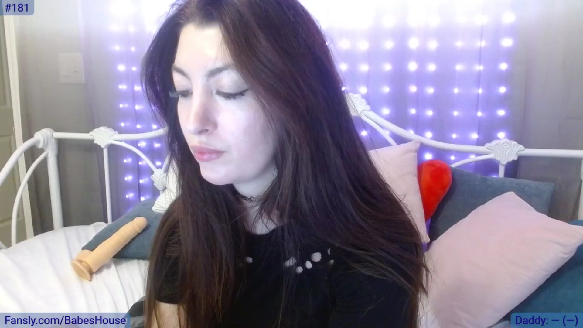 Gallery image thumbnail from DallasOhMy's myfreecams stream on, 03/22/2024, 17:10 image 20 of 20