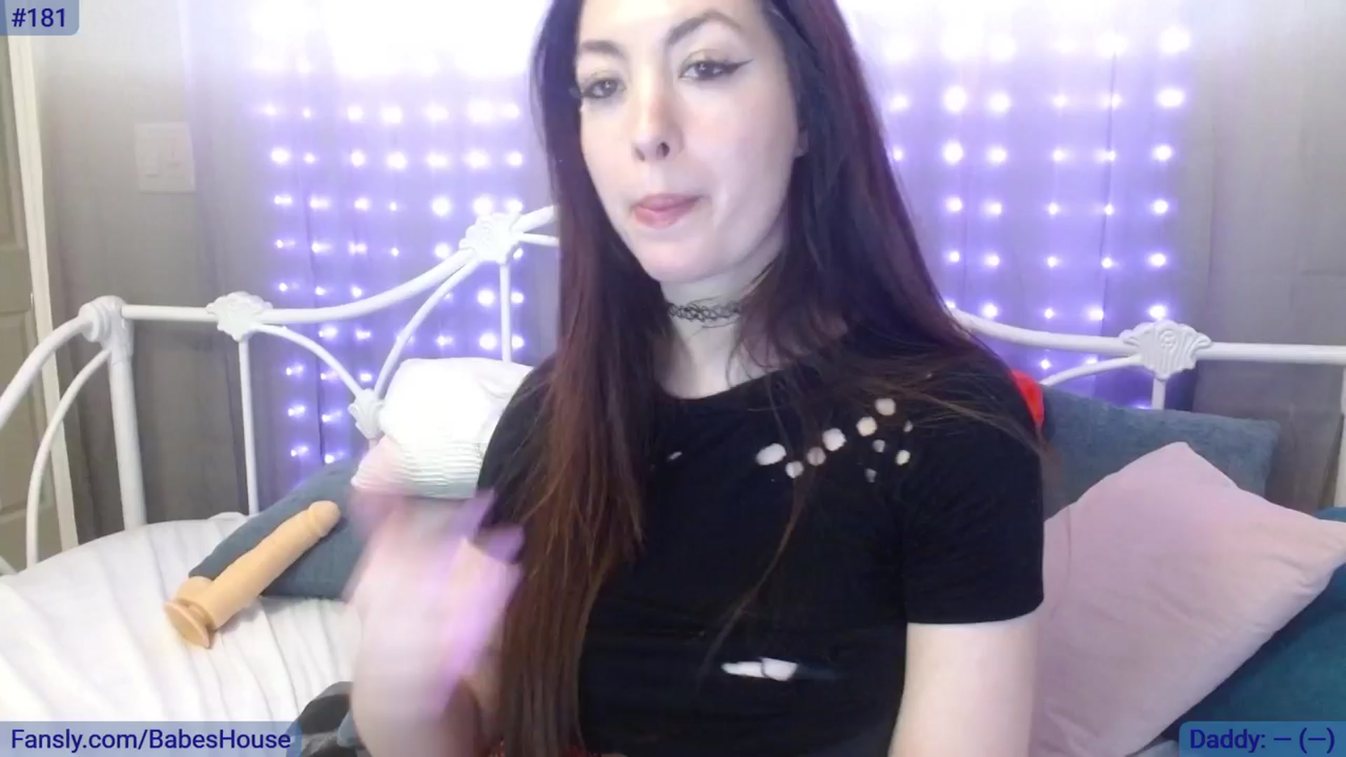 Gallery image thumbnail from DallasOhMy's myfreecams stream on, 03/22/2024, 17:10 image 7 of 20
