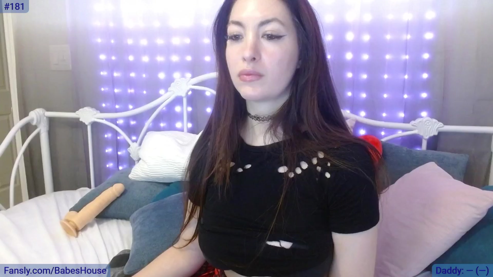 Gallery image thumbnail from DallasOhMy's myfreecams stream on, 03/22/2024, 17:10 image 13 of 20