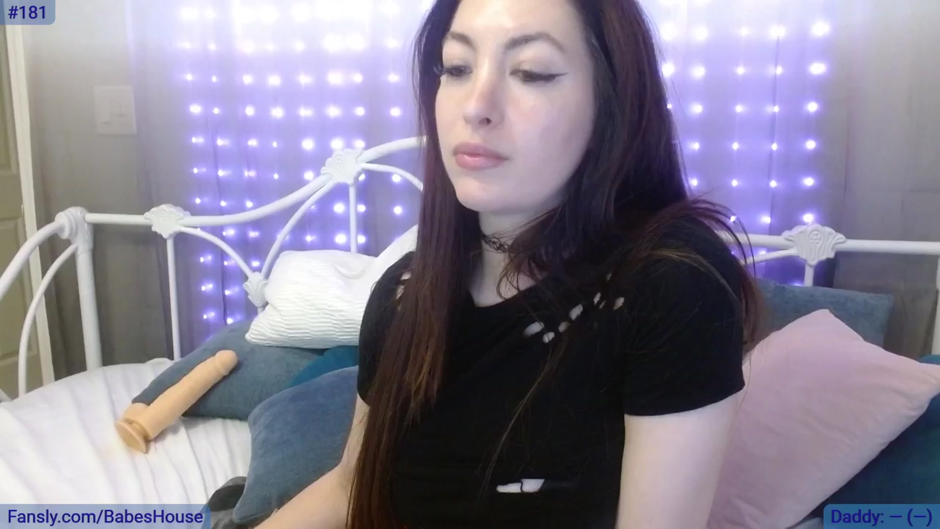 Gallery image thumbnail from DallasOhMy's myfreecams stream on, 03/22/2024, 17:10 image 8 of 20