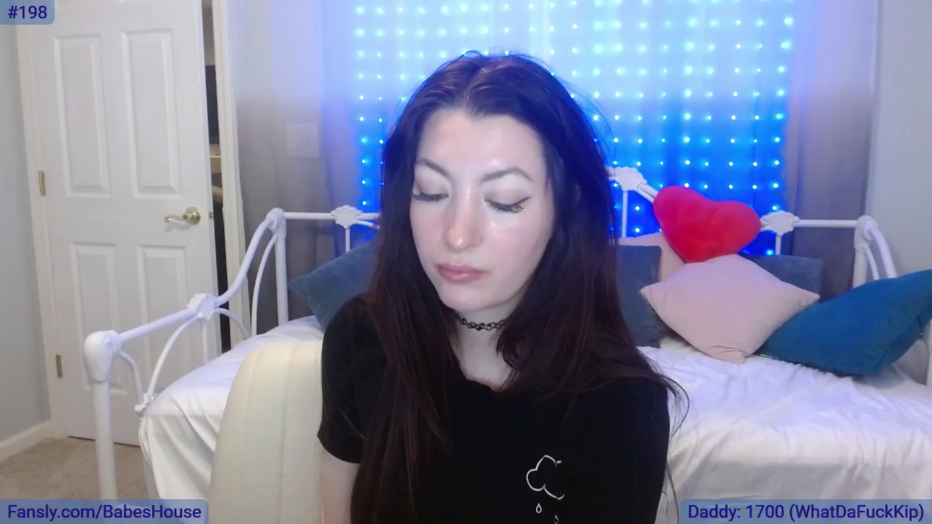 Gallery image thumbnail from DallasOhMy's myfreecams stream on, 03/25/2024, 01:17 image 19 of 20