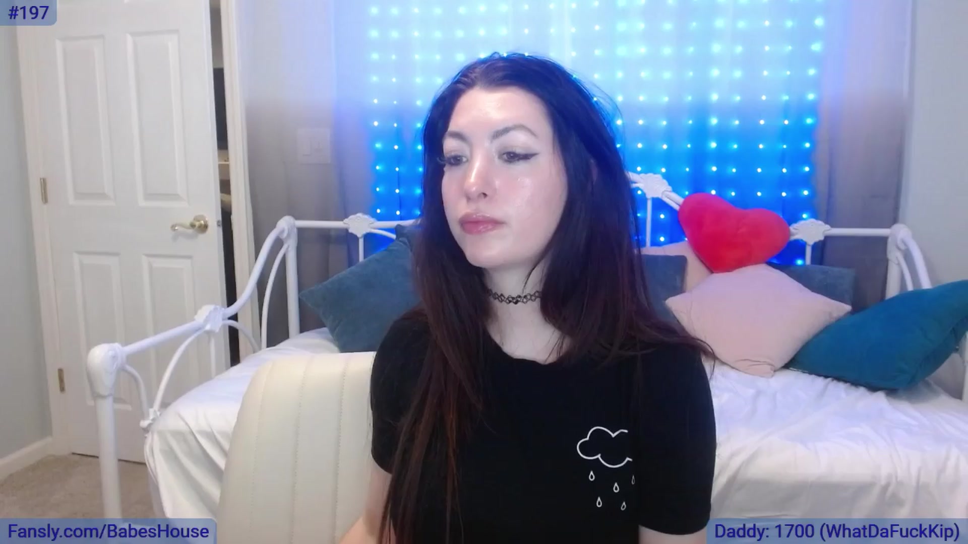 Gallery image thumbnail from DallasOhMy's myfreecams stream on, 03/25/2024, 01:17 image 17 of 20