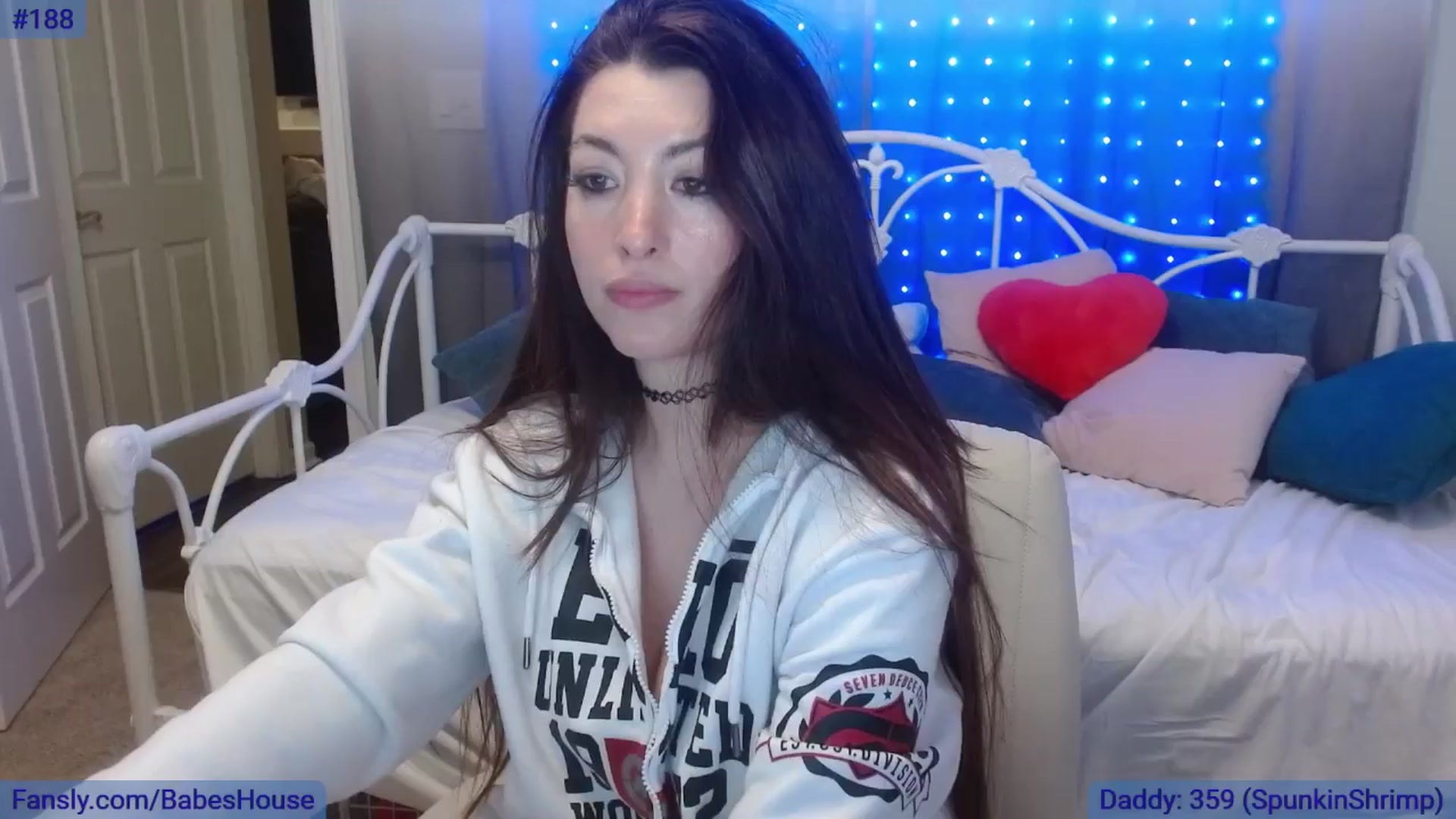 Gallery image thumbnail from DallasOhMy's myfreecams stream on, 03/26/2024, 05:24 image 18 of 20