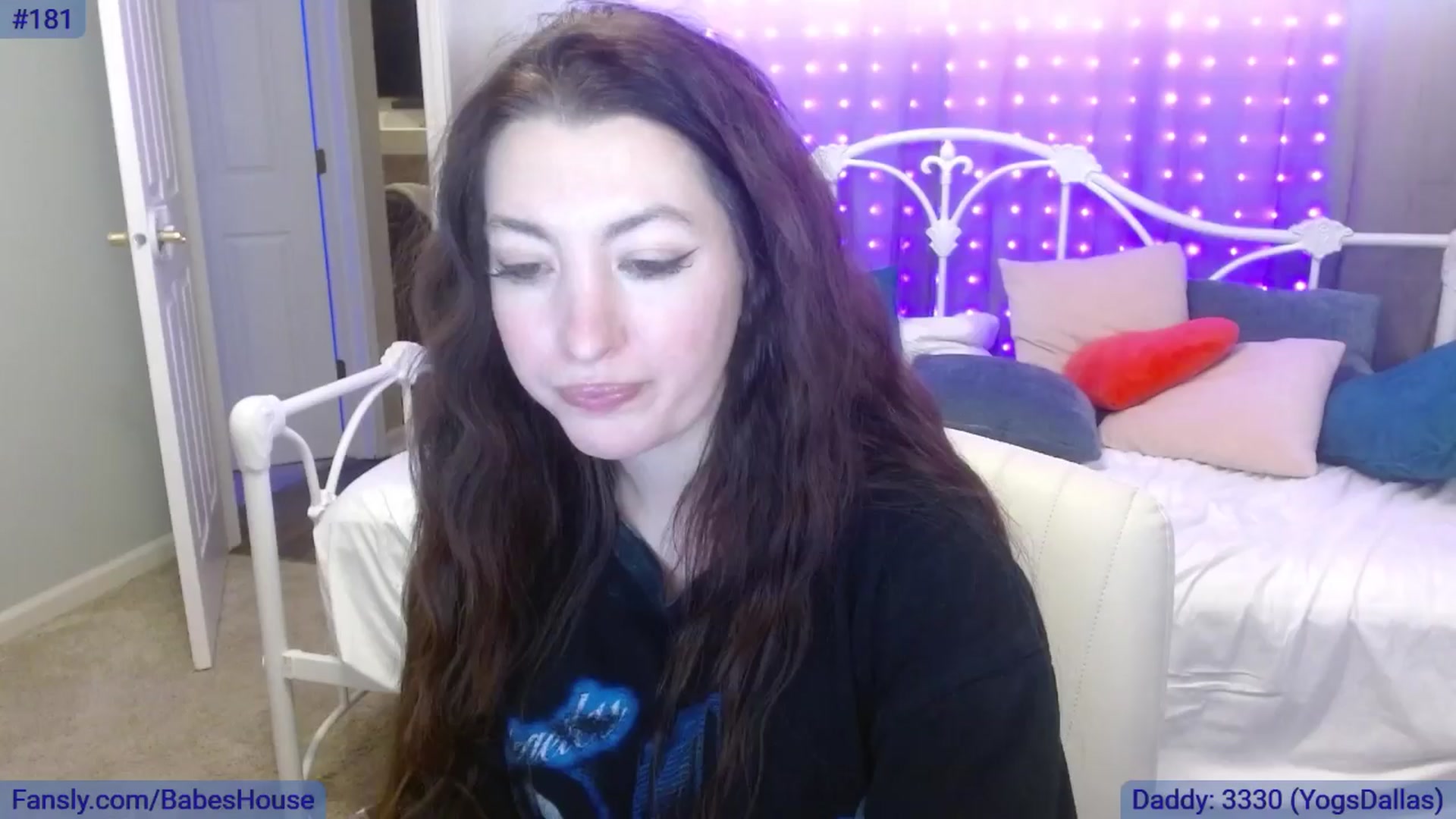 Gallery image thumbnail from DallasOhMy's myfreecams stream on, 03/30/2024, 02:16 image 19 of 20