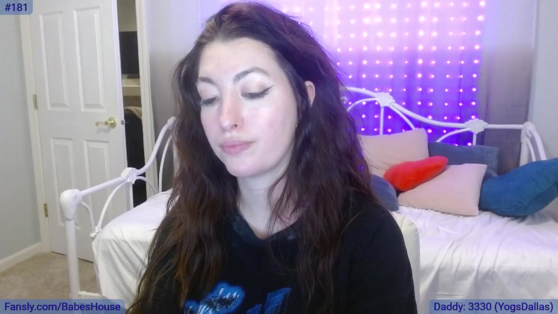 Gallery image thumbnail from DallasOhMy's myfreecams stream on, 03/30/2024, 02:16 image 9 of 20