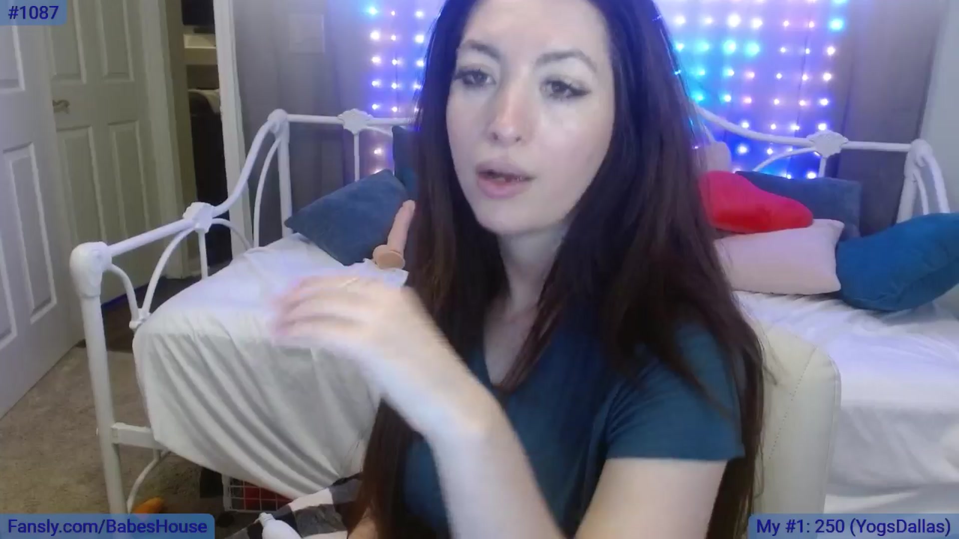 Gallery image thumbnail from DallasOhMy's myfreecams stream on, 04/06/2024, 02:32 image 18 of 20