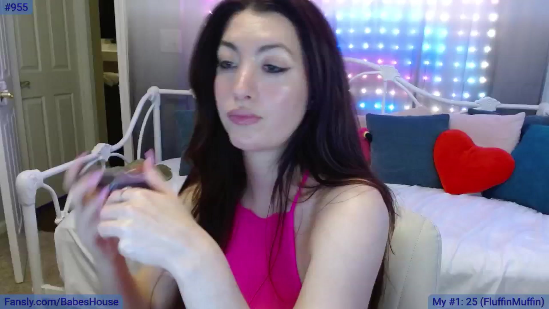 Gallery image thumbnail from DallasOhMy's myfreecams stream on, 04/19/2024, 03:25 image 8 of 20
