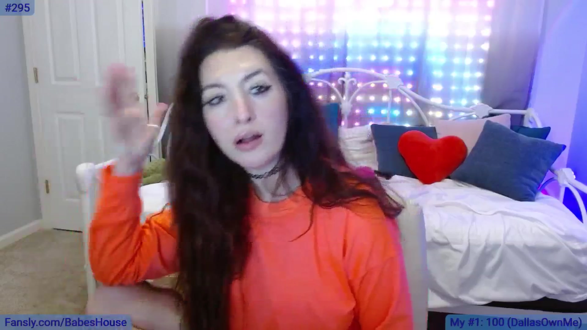 Gallery image thumbnail from DallasOhMy's myfreecams stream on, 05/03/2024, 02:31 image 9 of 20