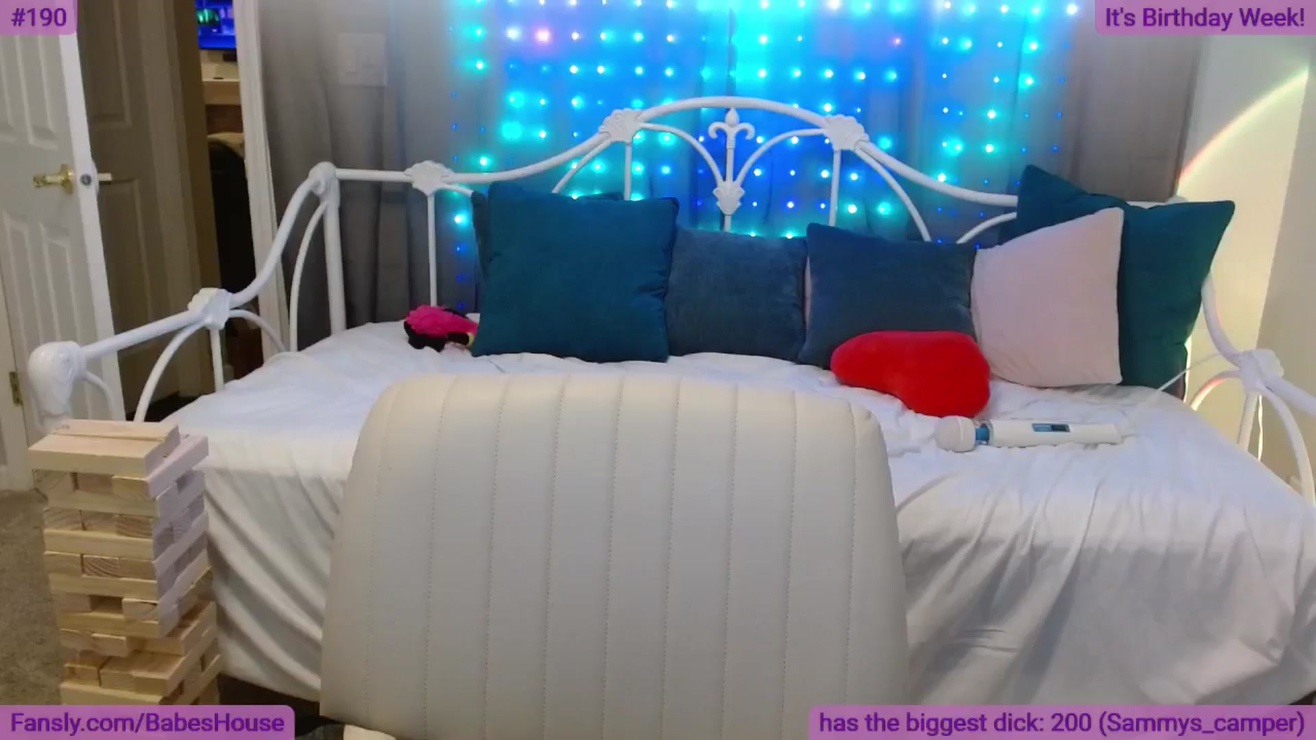 Gallery image thumbnail from DallasOhMy's myfreecams stream on, 05/14/2024, 02:10 image 3 of 20