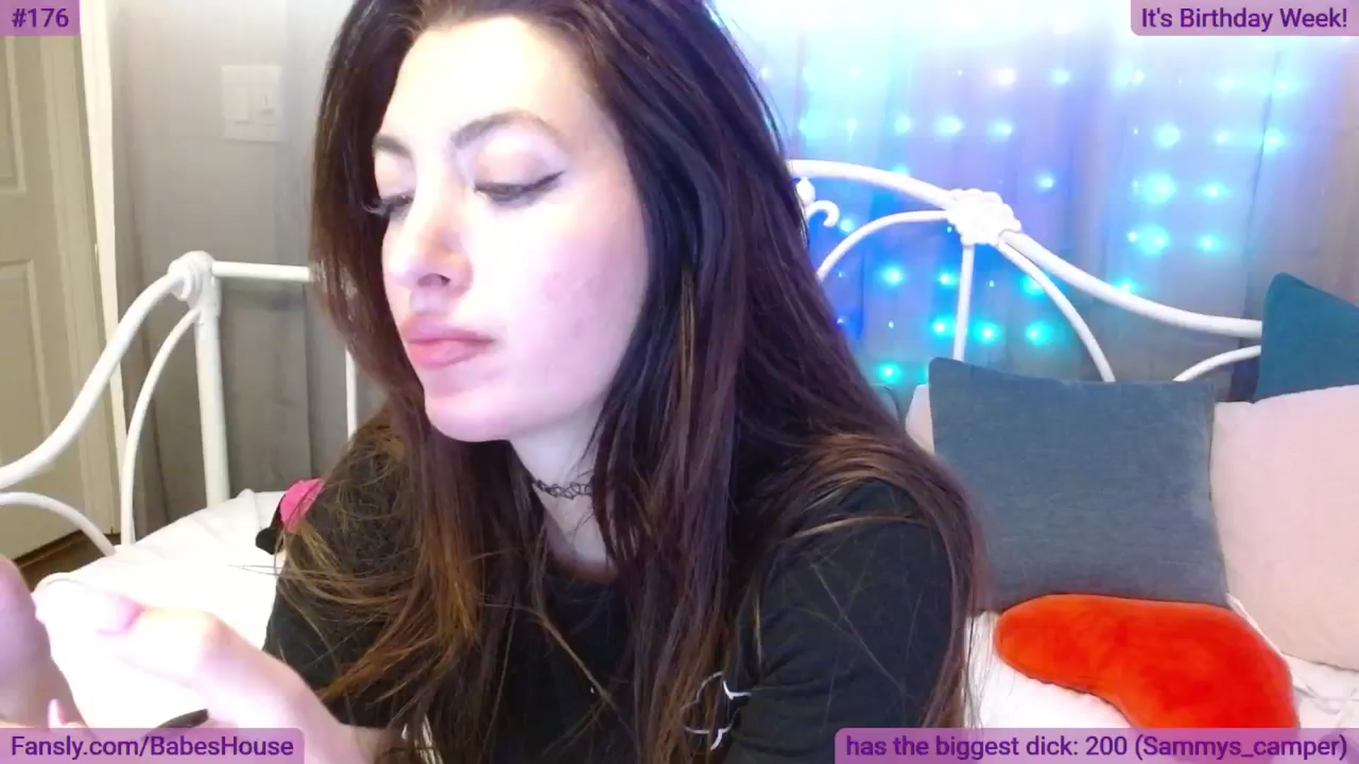 Gallery image thumbnail from DallasOhMy's myfreecams stream on, 05/14/2024, 04:58 image 17 of 20