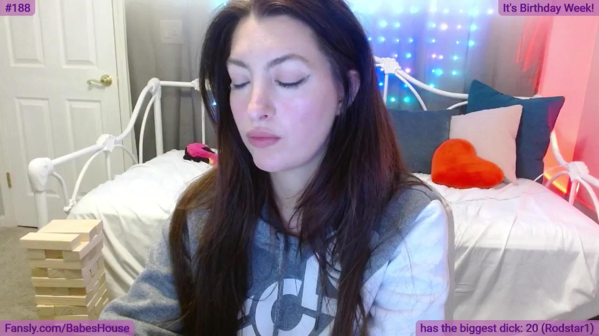 Gallery image thumbnail from DallasOhMy's myfreecams stream on, 05/16/2024, 24:39 image 18 of 20