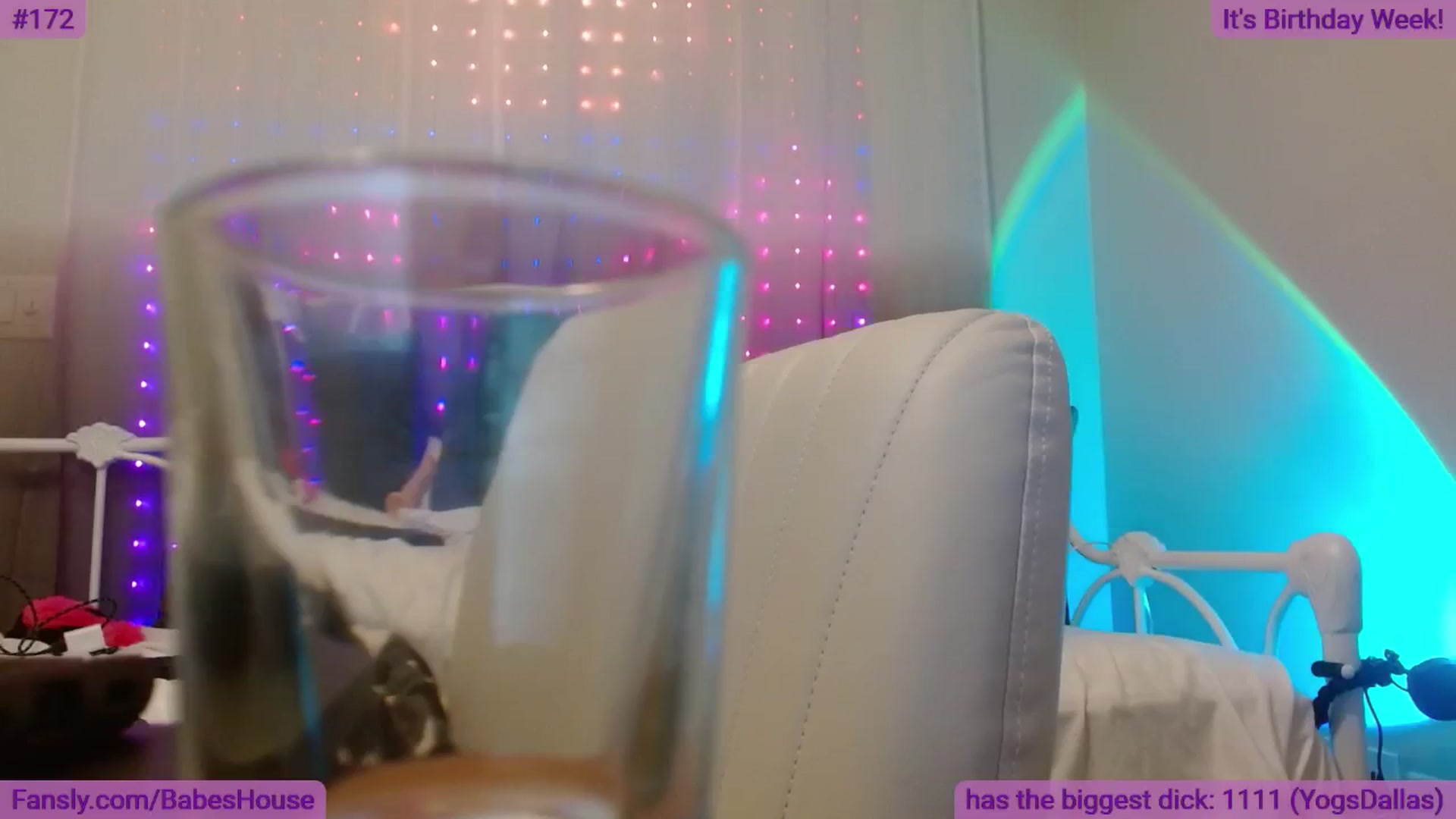 Gallery image thumbnail from DallasOhMy's myfreecams stream on, 05/18/2024, 01:52 image 18 of 20