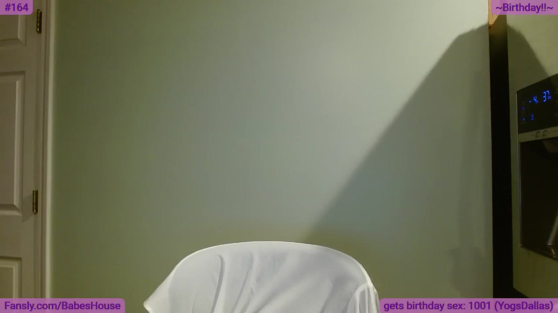 Gallery image thumbnail from DallasOhMy's myfreecams stream on, 05/20/2024, 03:53 image 16 of 20