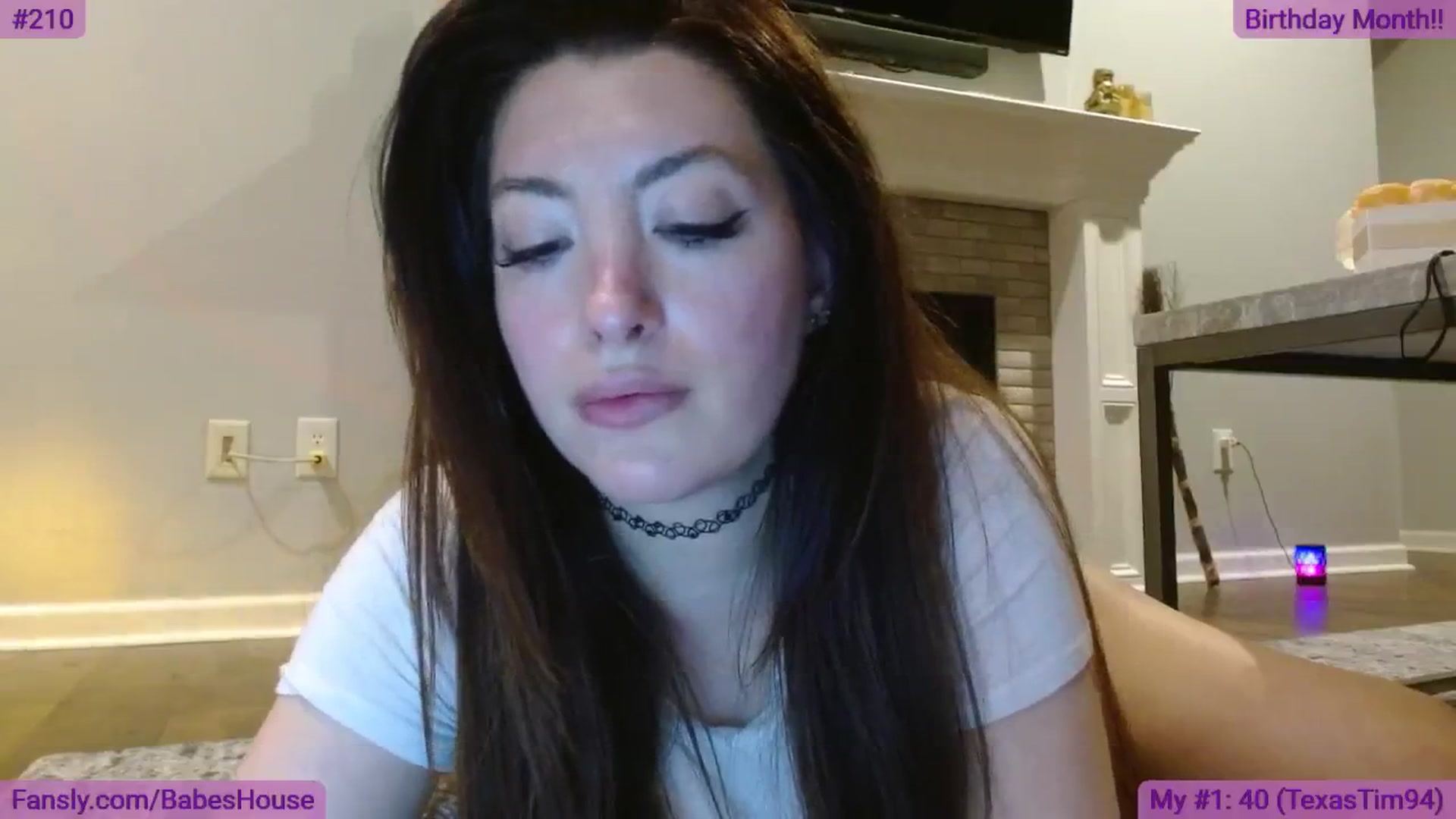 Gallery image thumbnail from DallasOhMy's myfreecams stream on, 05/24/2024, 01:20 image 19 of 20