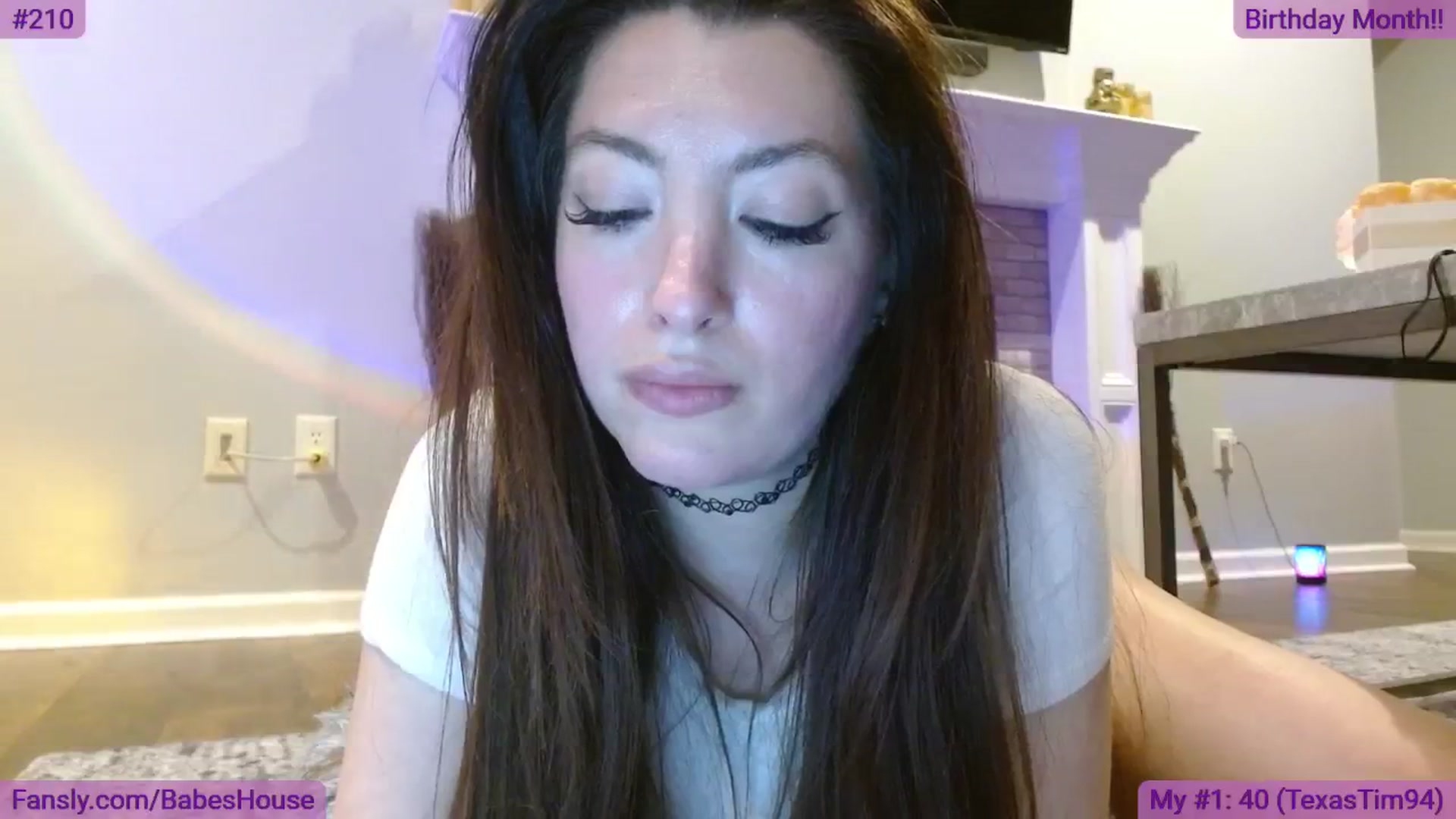 Gallery image thumbnail from DallasOhMy's myfreecams stream on, 05/24/2024, 01:20 image 17 of 20