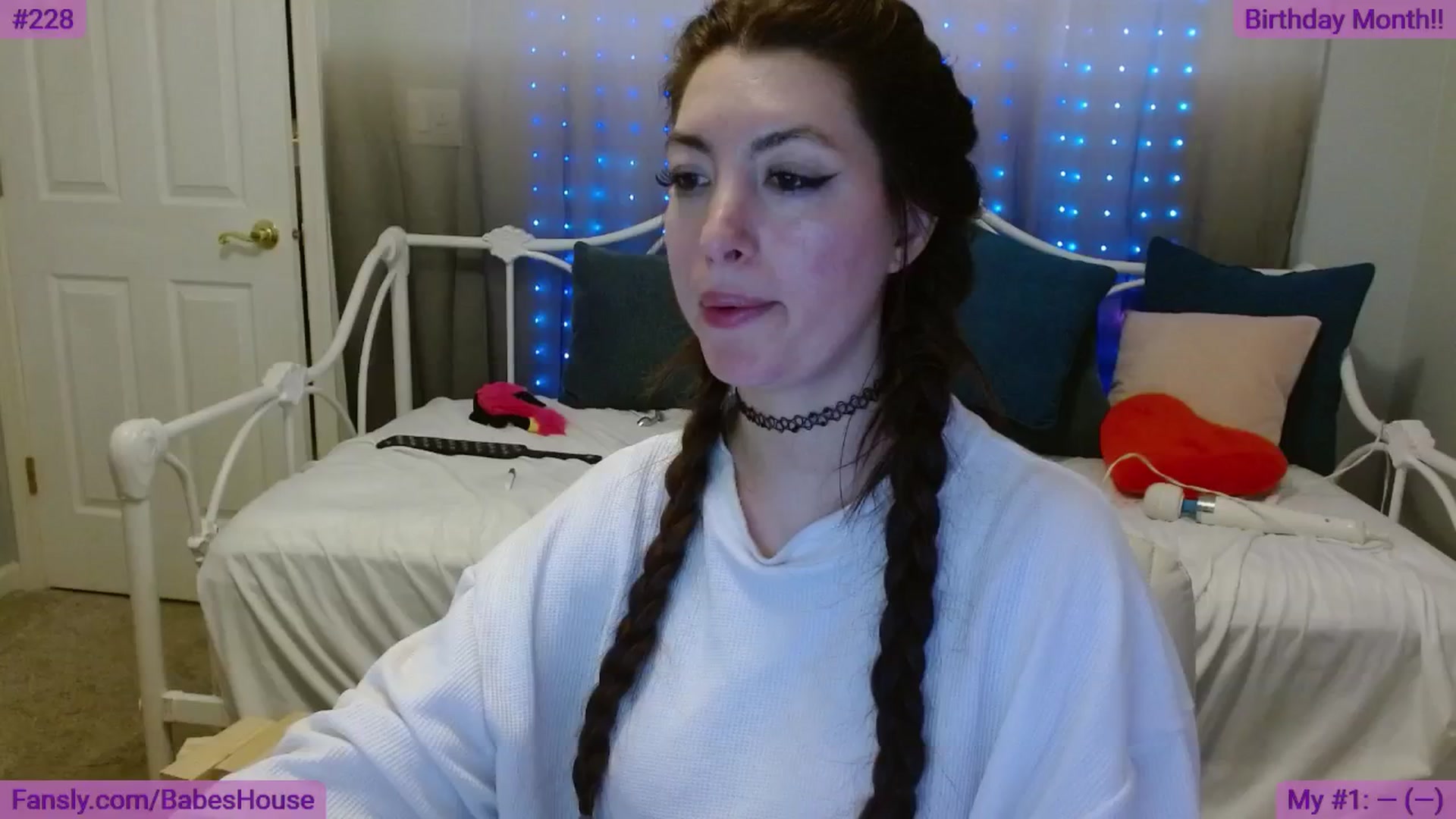 Gallery image thumbnail from DallasOhMy's myfreecams stream on, 05/25/2024, 01:45 image 5 of 20