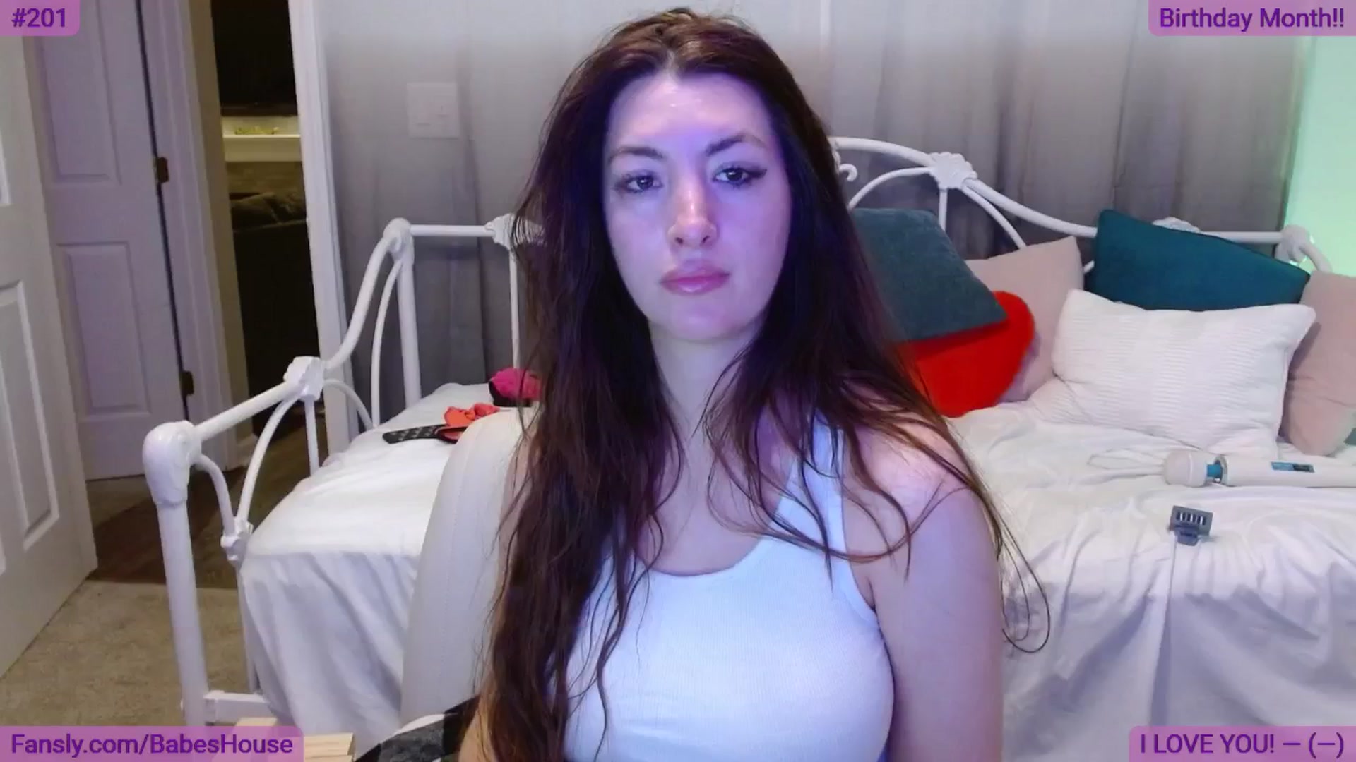 Gallery image thumbnail from DallasOhMy's myfreecams stream on, 06/01/2024, 02:18 image 6 of 20