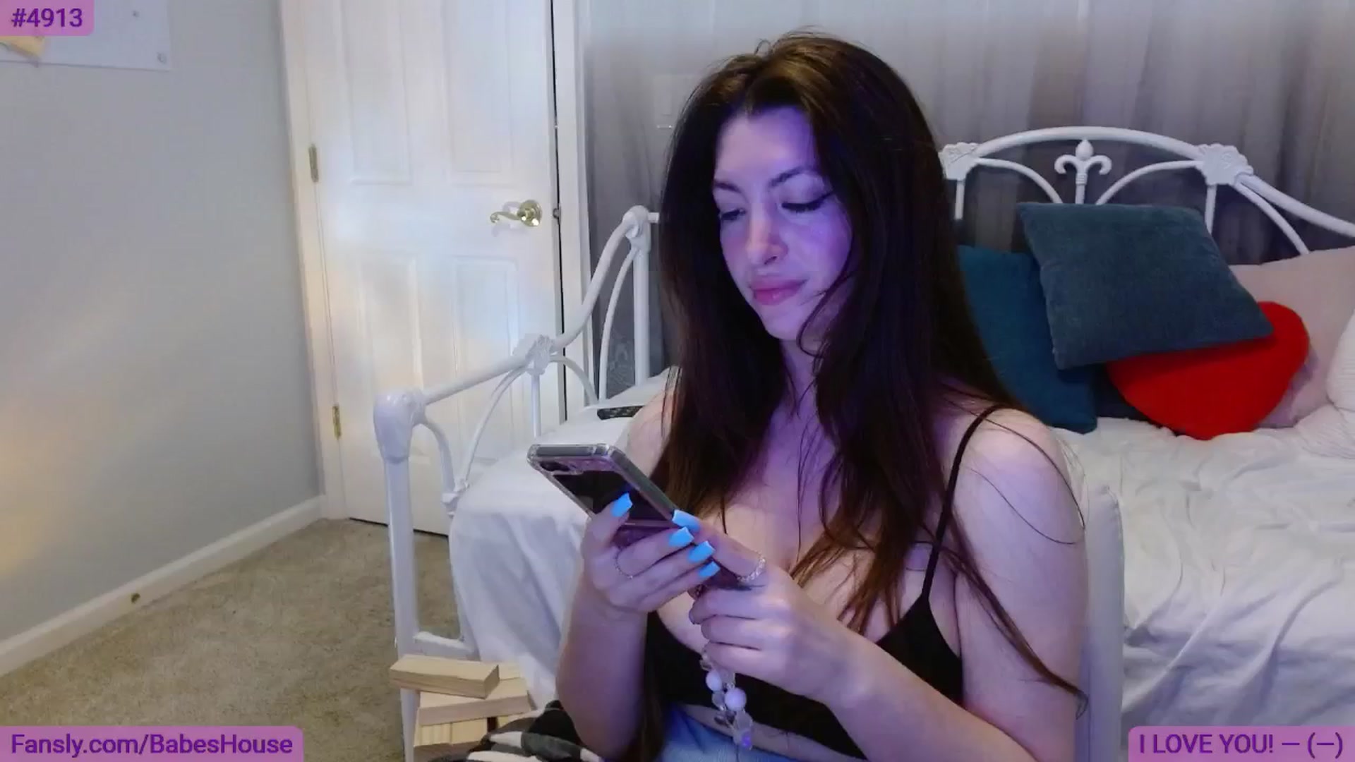 Gallery image thumbnail from DallasOhMy's myfreecams stream on, 06/03/2024, 02:22 image 6 of 20