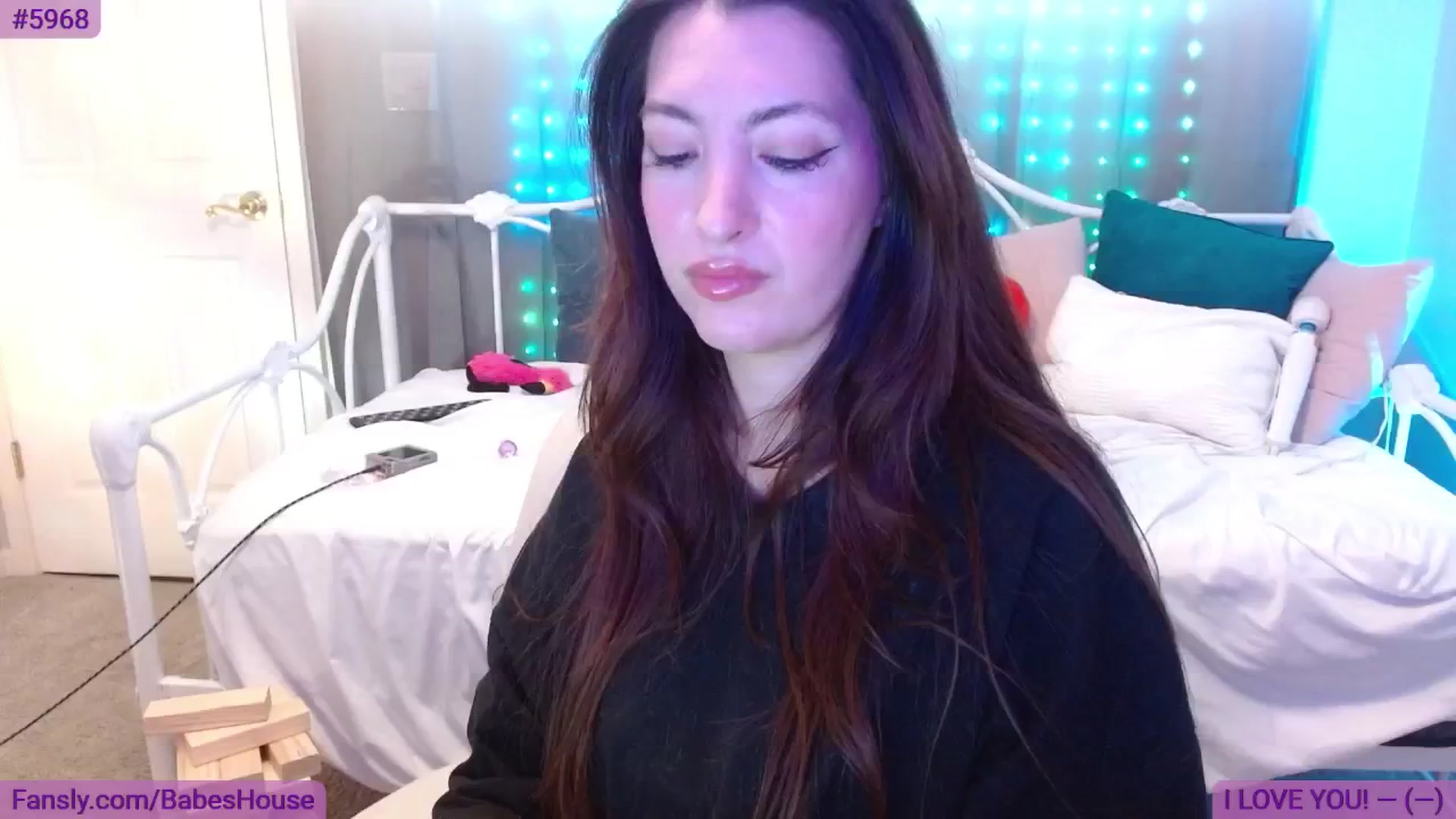 Gallery image thumbnail from DallasOhMy's myfreecams stream on, 06/03/2024, 21:54 image 14 of 20