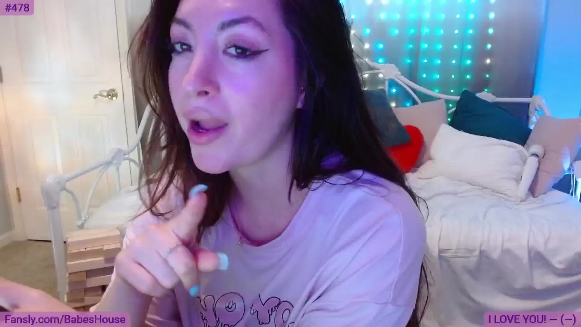 Gallery image thumbnail from DallasOhMy's myfreecams stream on, 06/06/2024, 24:00 image 16 of 20