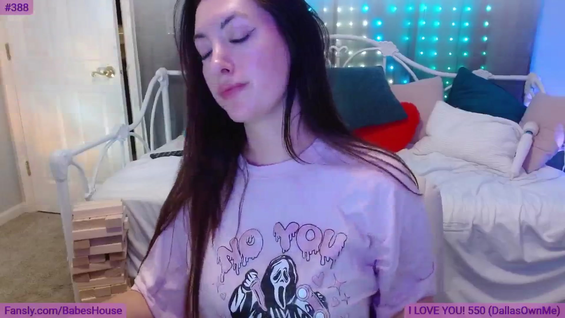 Gallery image thumbnail from DallasOhMy's myfreecams stream on, 06/06/2024, 02:52 image 13 of 20