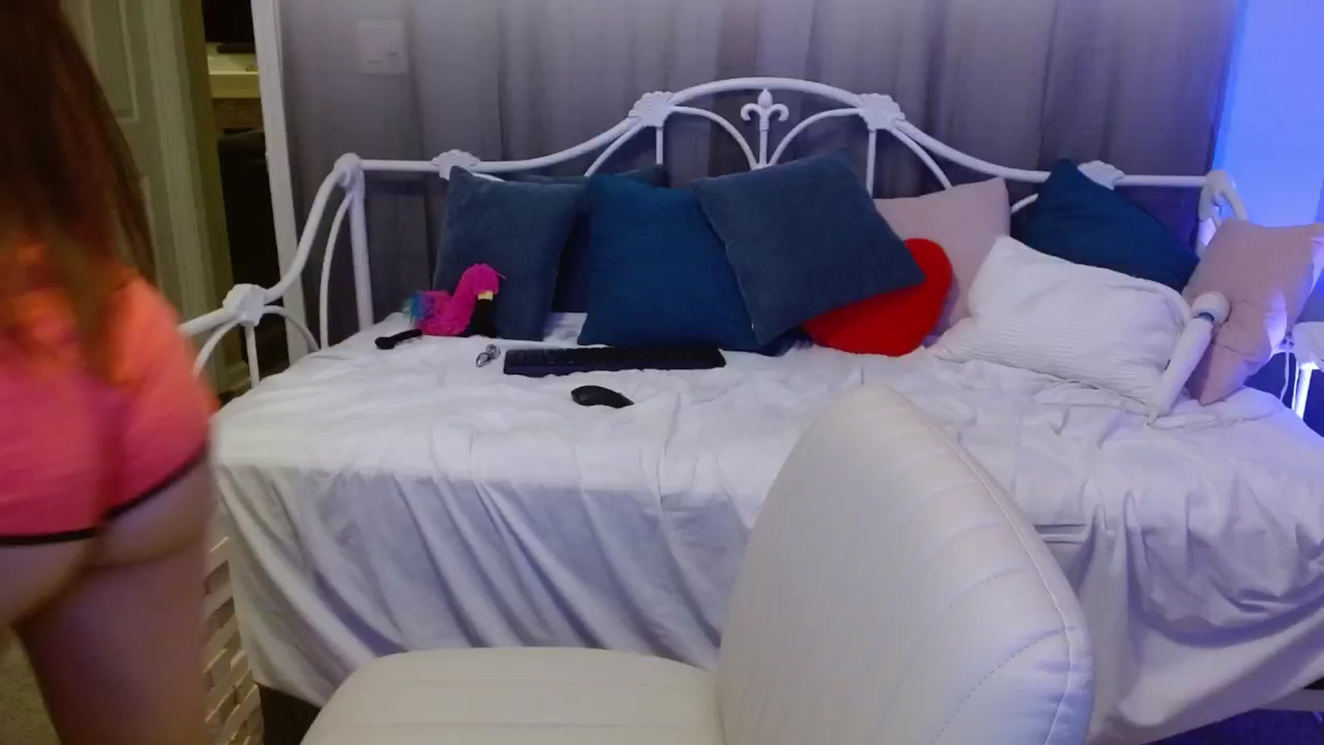 Gallery image thumbnail from DallasOhMy's myfreecams stream on, 06/08/2024, 01:16 image 11 of 20