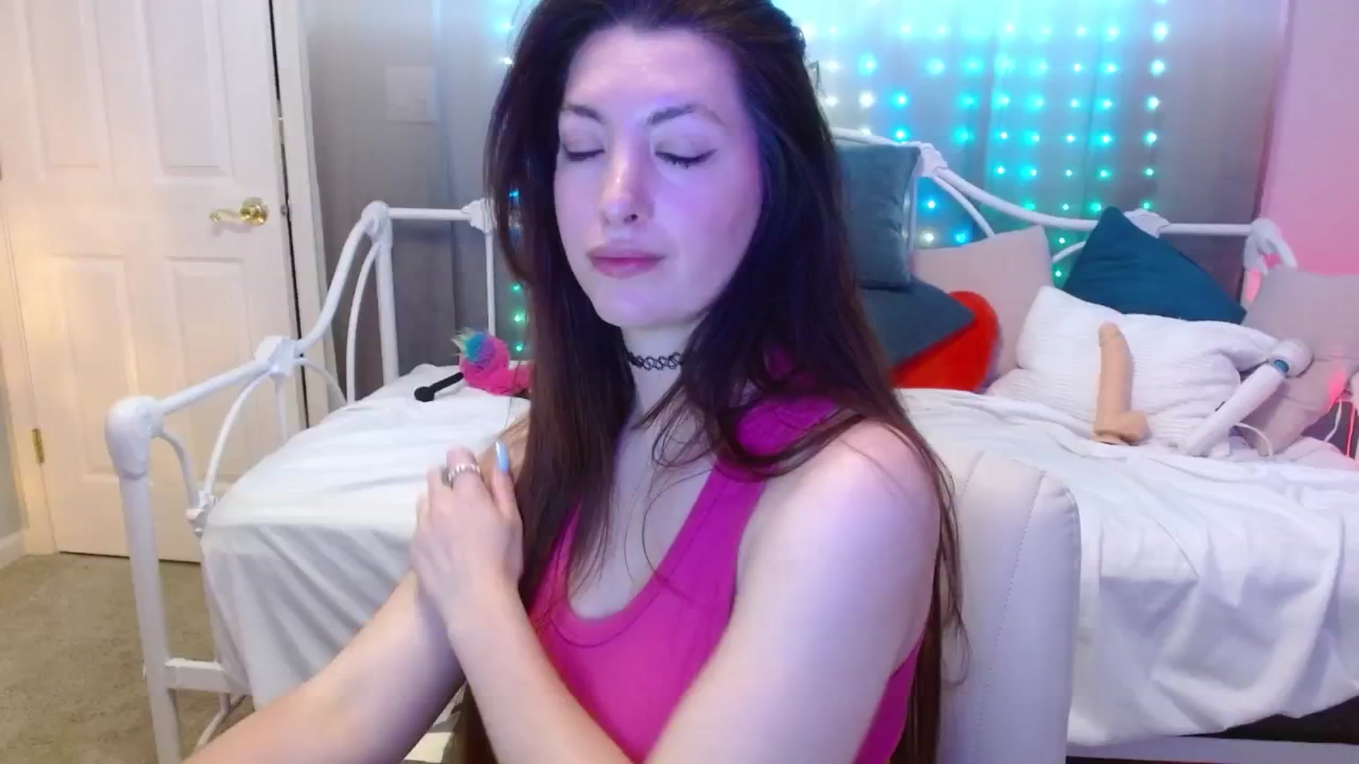 Gallery image thumbnail from DallasOhMy's myfreecams stream on, 06/10/2024, 02:06 image 11 of 20