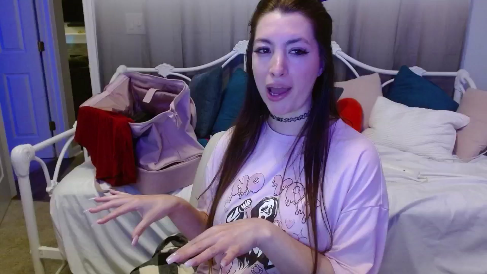 Gallery image thumbnail from DallasOhMy's myfreecams stream on, 06/14/2024, 04:07 image 15 of 20