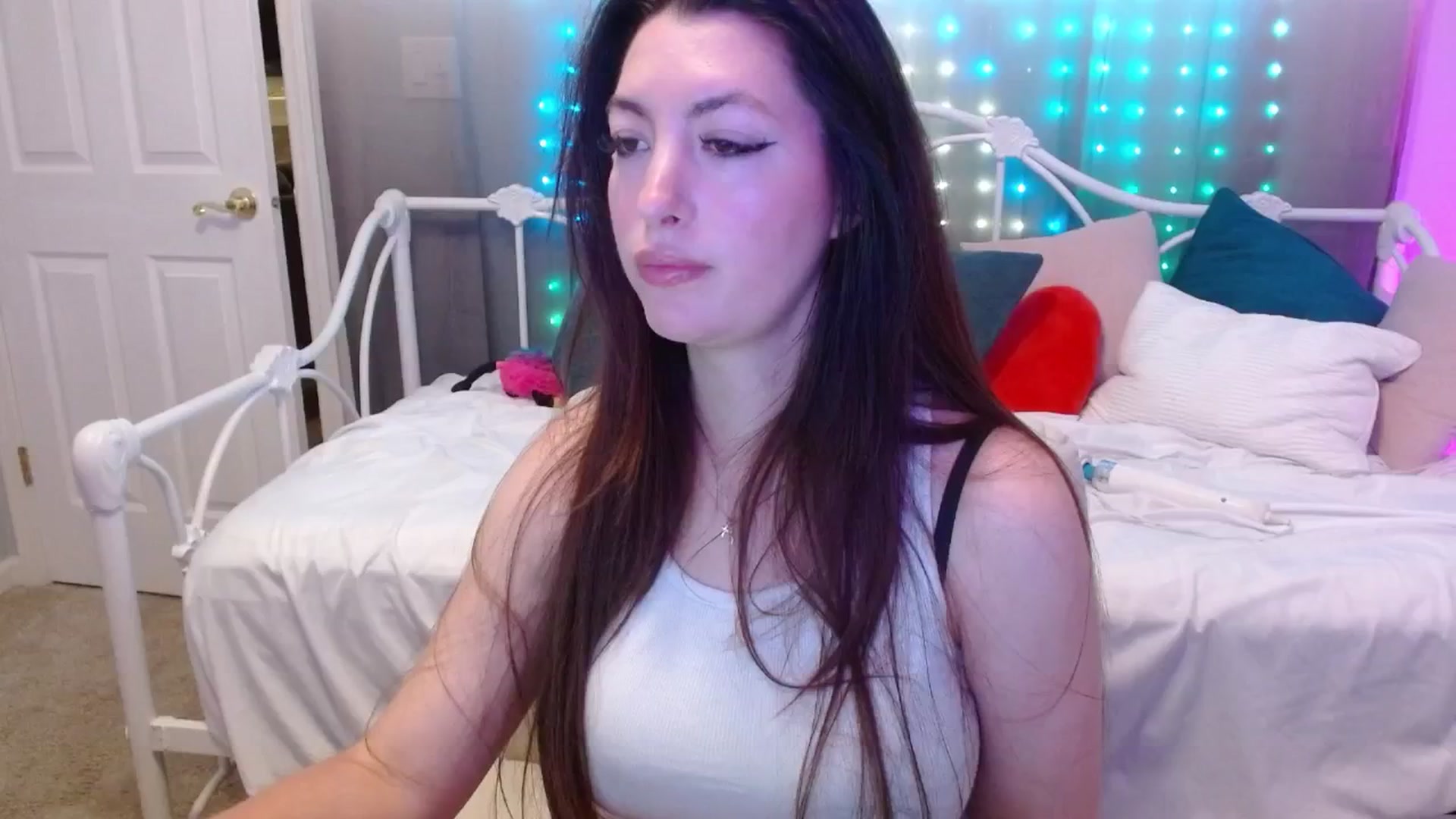 Gallery image thumbnail from DallasOhMy's myfreecams stream on, 06/18/2024, 24:19 image 12 of 20