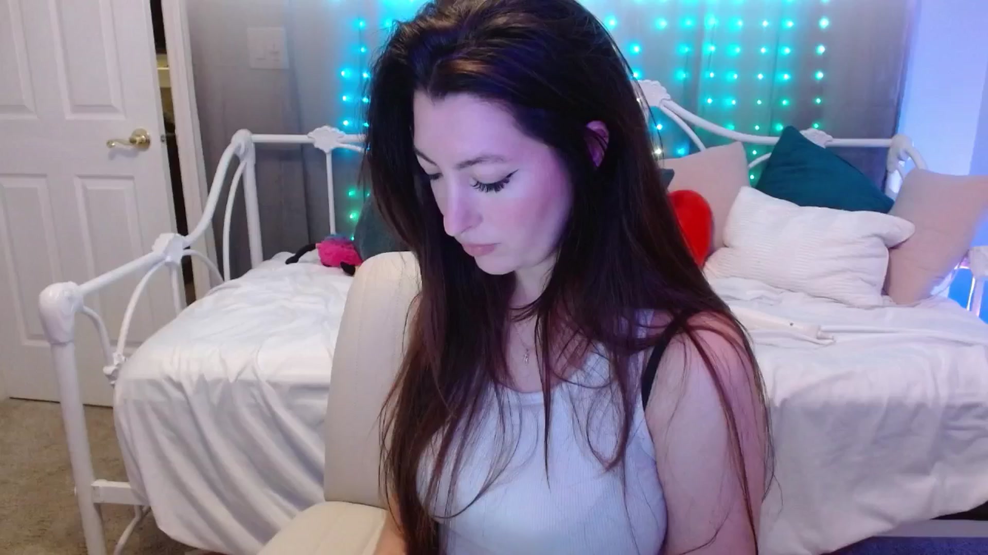 Gallery image thumbnail from DallasOhMy's myfreecams stream on, 06/18/2024, 24:19 image 4 of 20