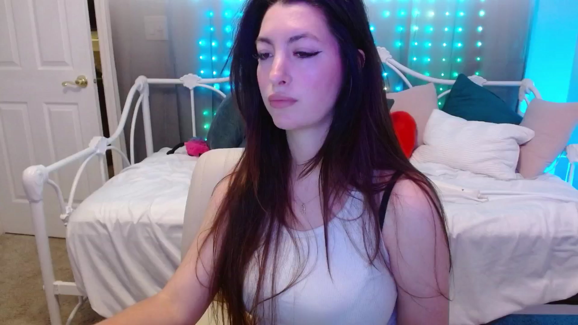 Gallery image thumbnail from DallasOhMy's myfreecams stream on, 06/18/2024, 24:19 image 2 of 20