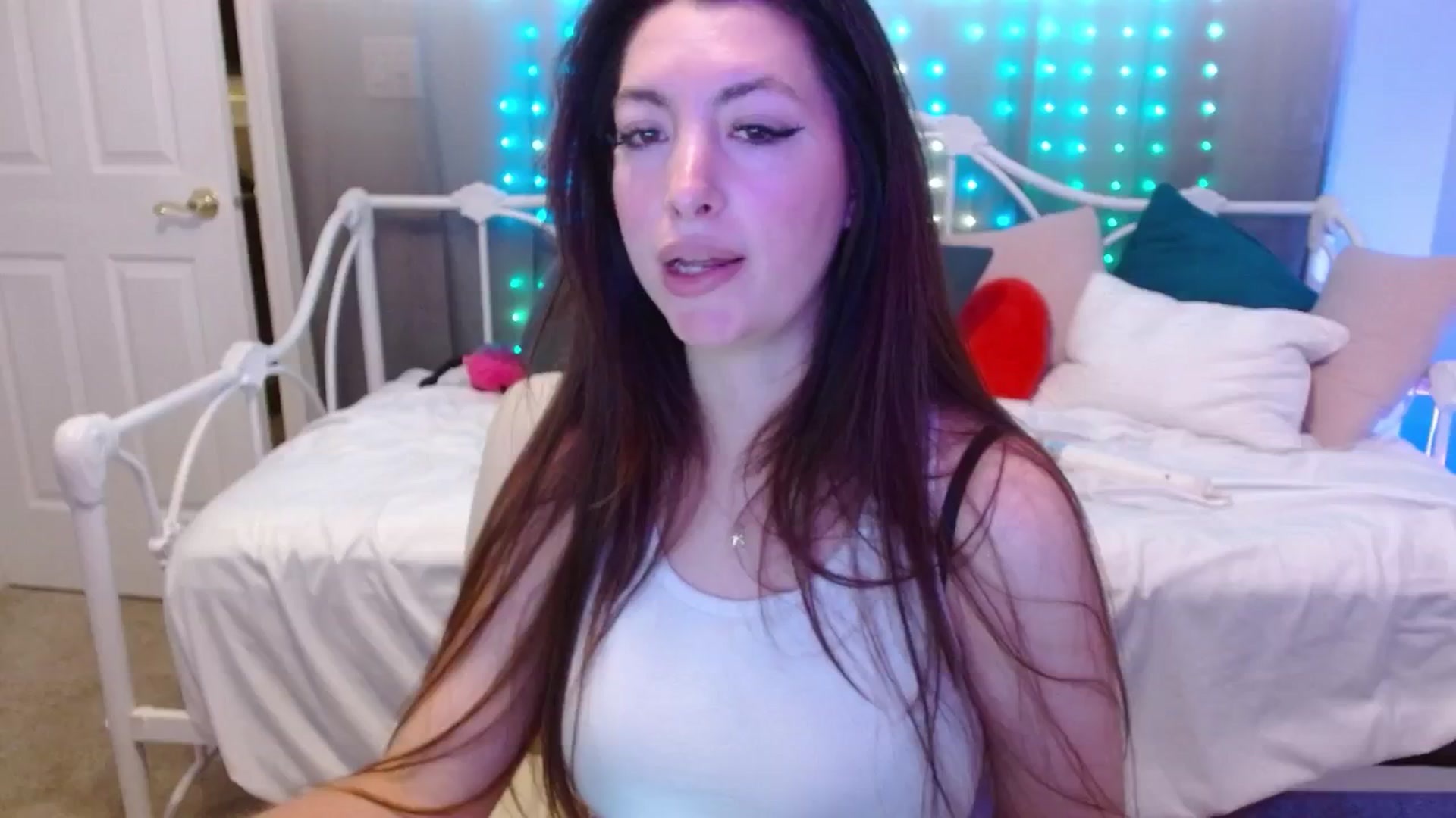Gallery image thumbnail from DallasOhMy's myfreecams stream on, 06/18/2024, 24:19 image 10 of 20