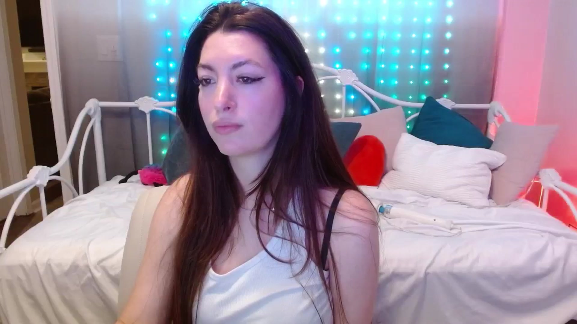 Gallery image thumbnail from DallasOhMy's myfreecams stream on, 06/18/2024, 02:07 image 15 of 20