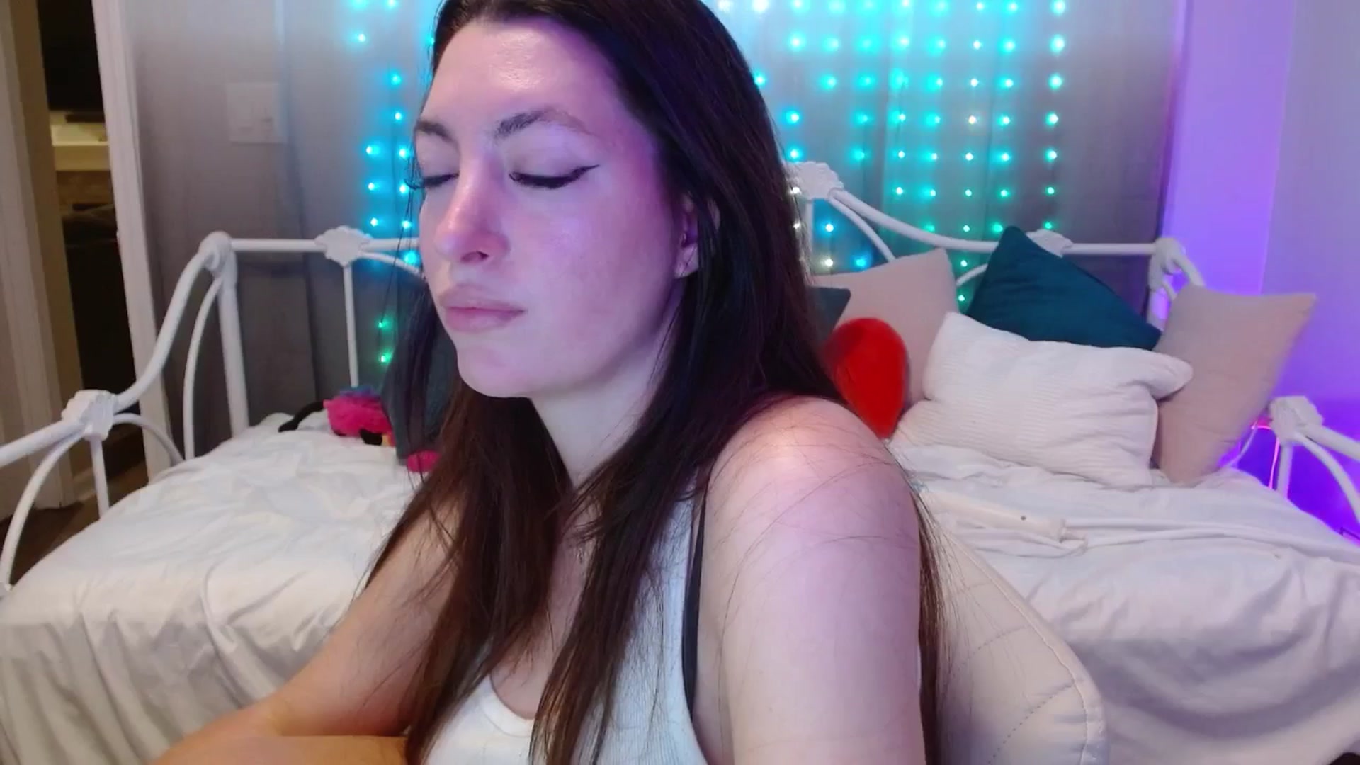 Gallery image thumbnail from DallasOhMy's myfreecams stream on, 06/18/2024, 02:07 image 20 of 20