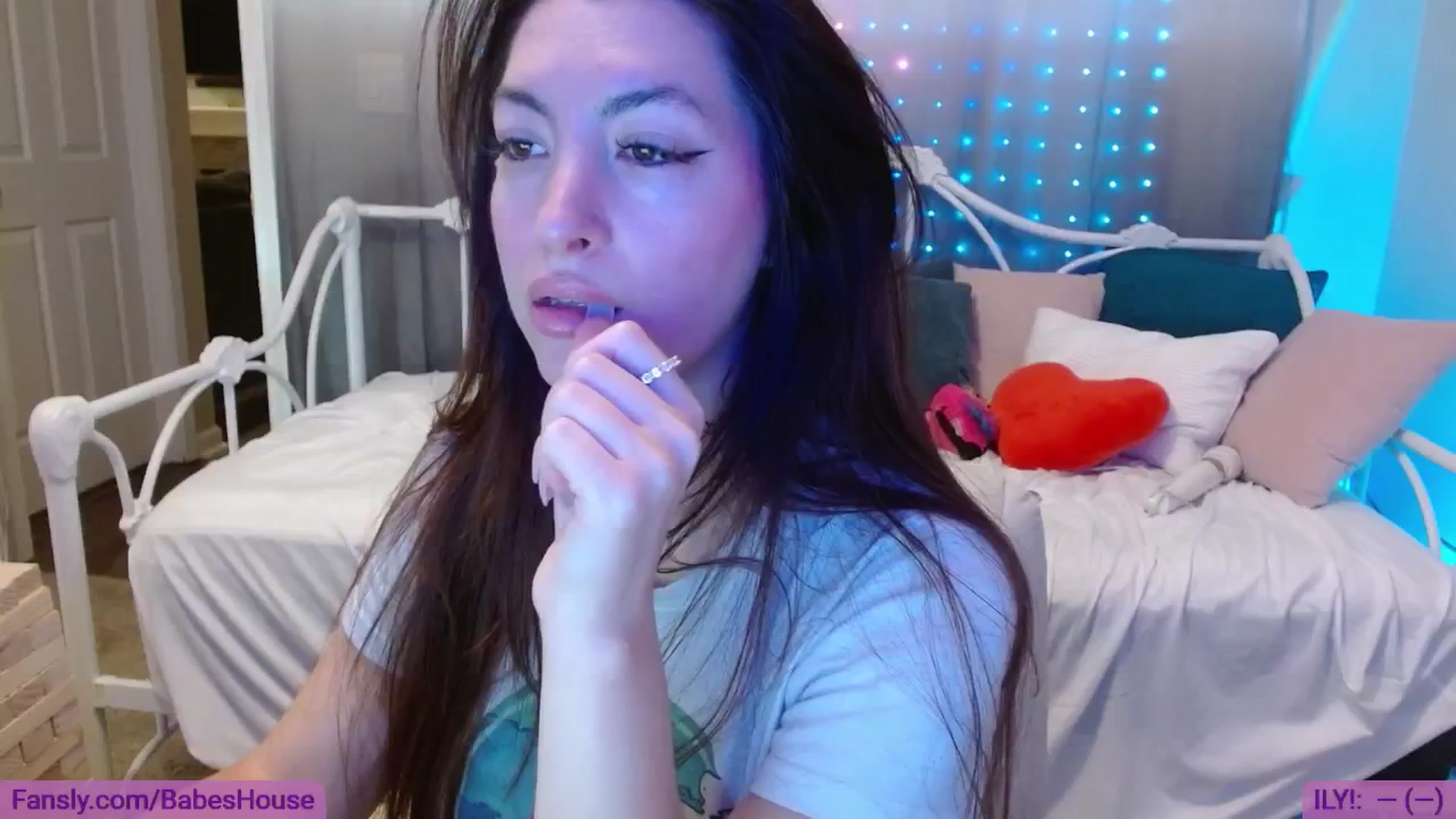 Gallery image thumbnail from DallasOhMy's myfreecams stream on, 06/27/2024, 19:38 image 19 of 20