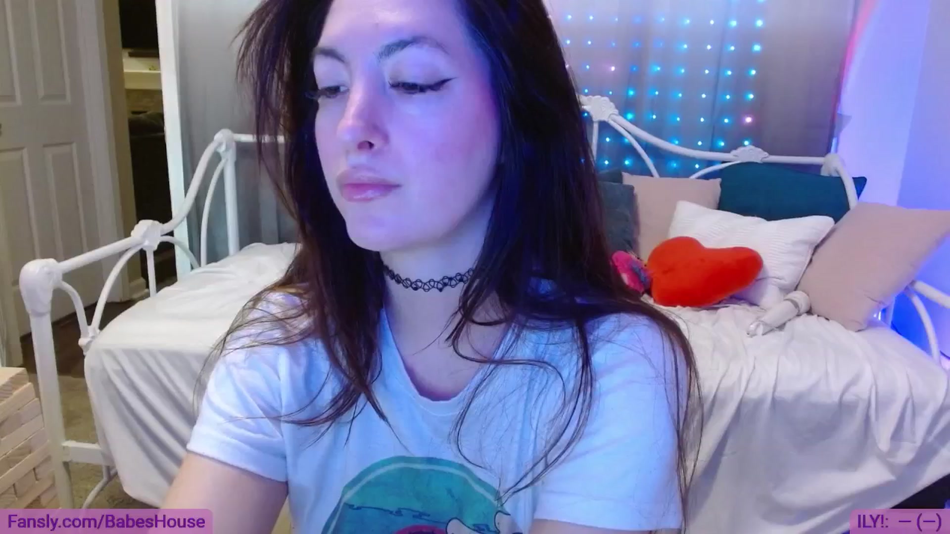 Gallery image thumbnail from DallasOhMy's myfreecams stream on, 06/27/2024, 19:38 image 6 of 20